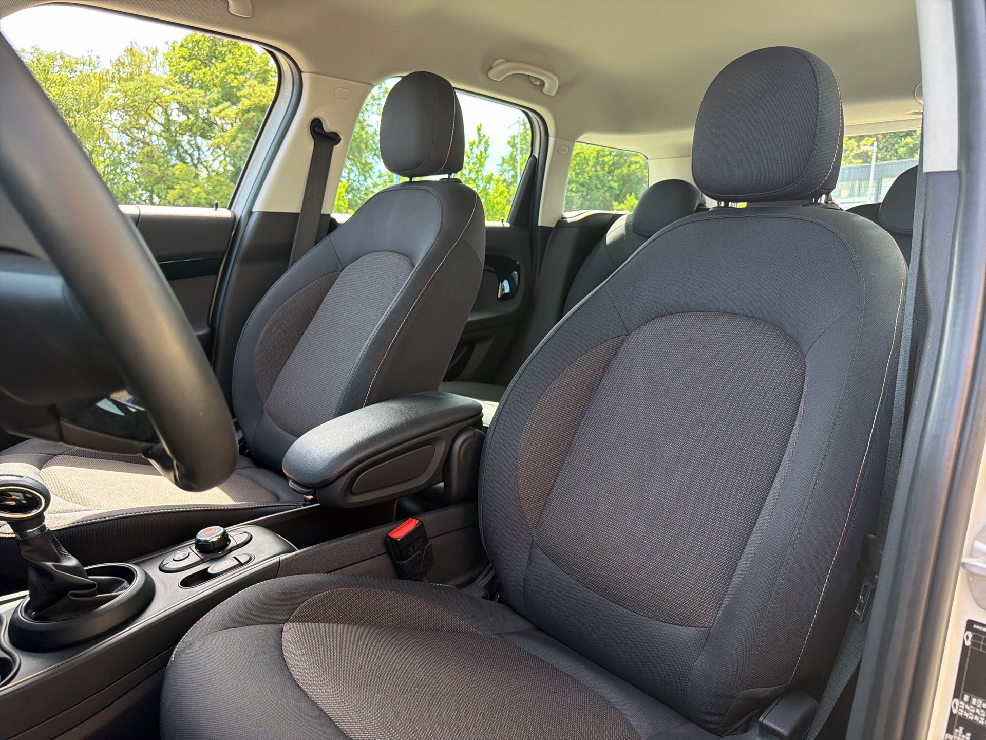 MINI Countryman Cooper SE ALL4 PHEV Steptronic-image-9