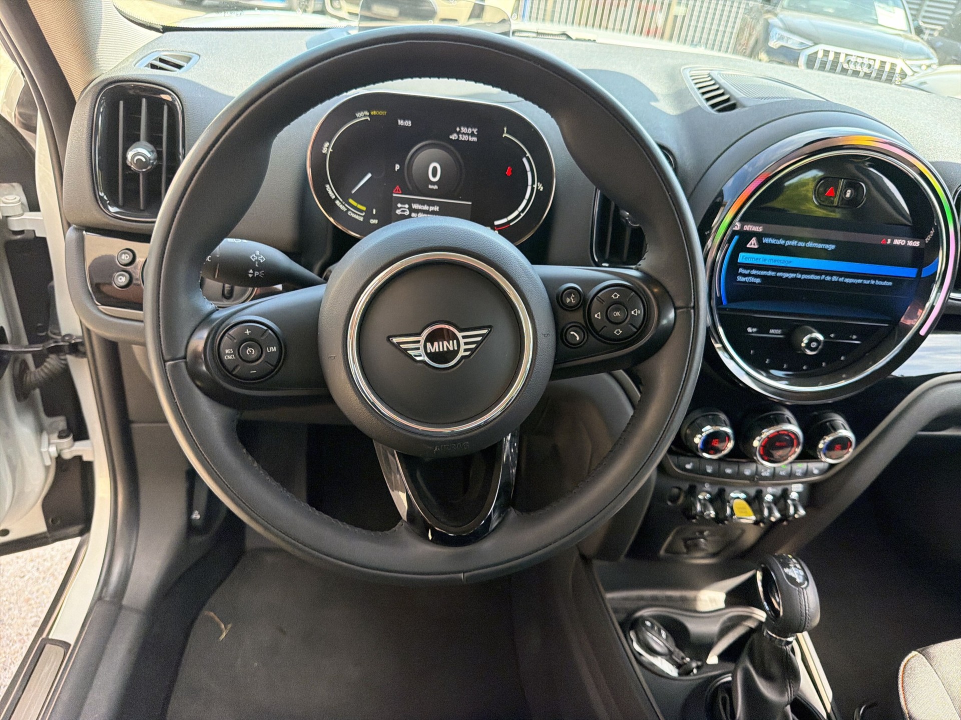 MINI Countryman Cooper SE ALL4 PHEV Steptronic-image-11