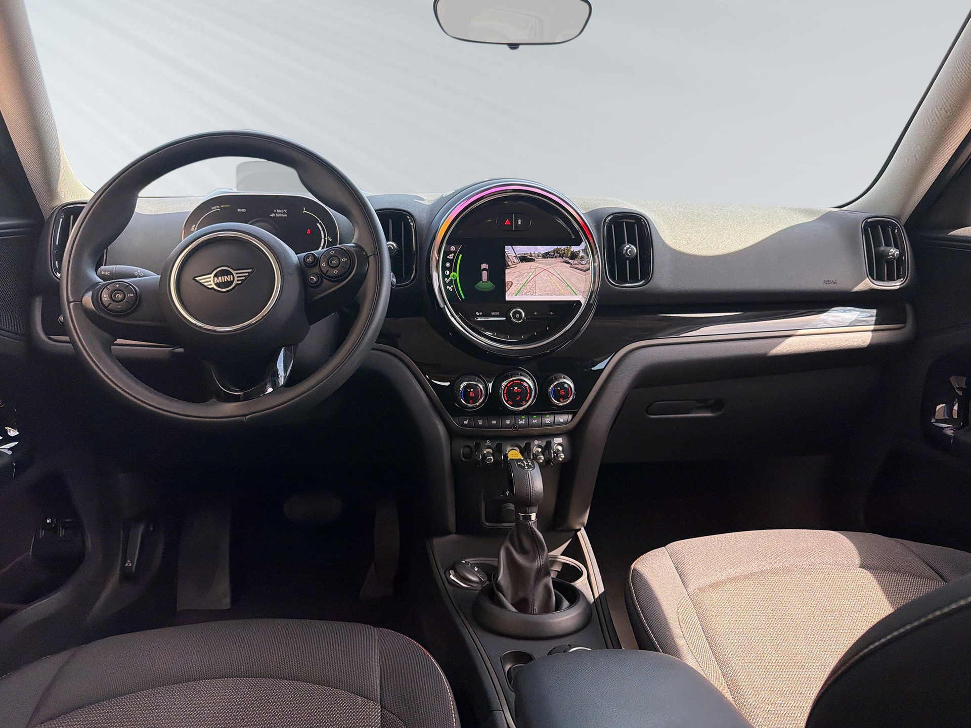 MINI Countryman Cooper SE ALL4 PHEV Steptronic-image-5