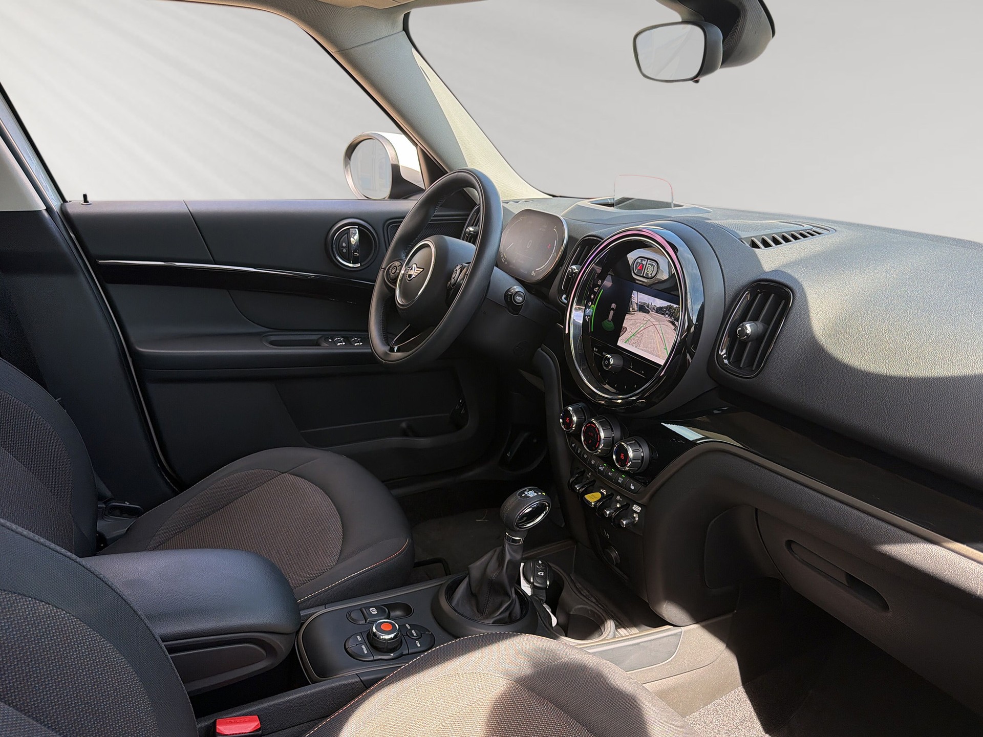 MINI Countryman Cooper SE ALL4 PHEV Steptronic-image-4