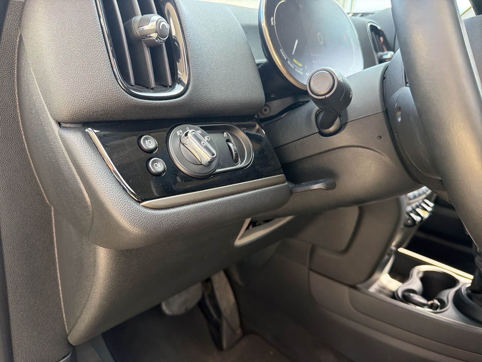 MINI Countryman Cooper SE ALL4 PHEV Steptronic-image-19