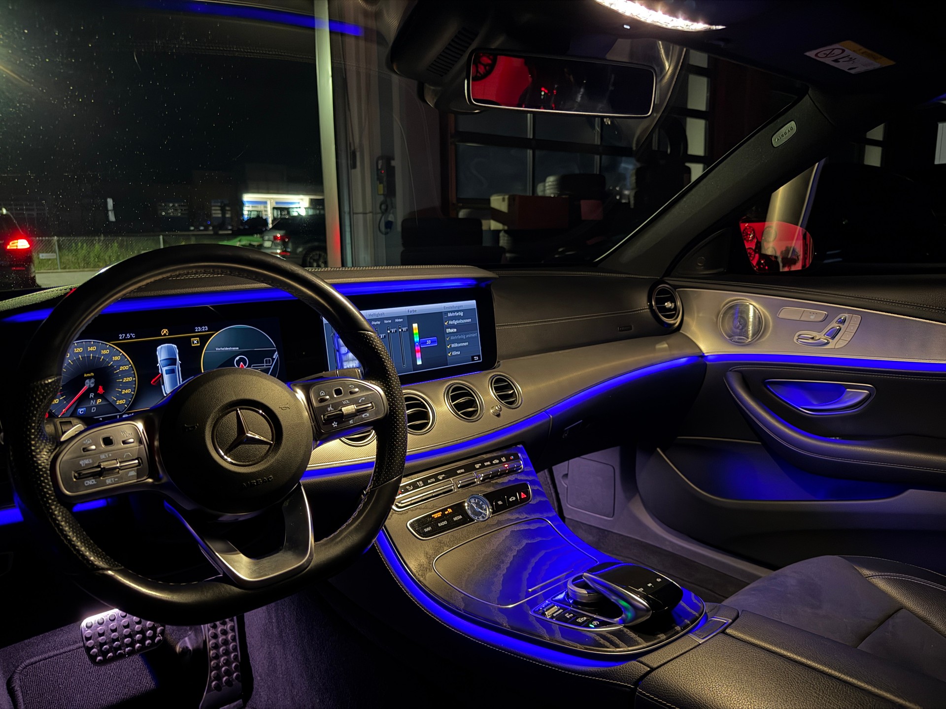 MERCEDES-BENZ E 220 d AMG Line 4matic Kombi *CH-Auto*Servicegepflegt bei Mercedes*Frisch ab Service u. MFK*-showroom-element-1
