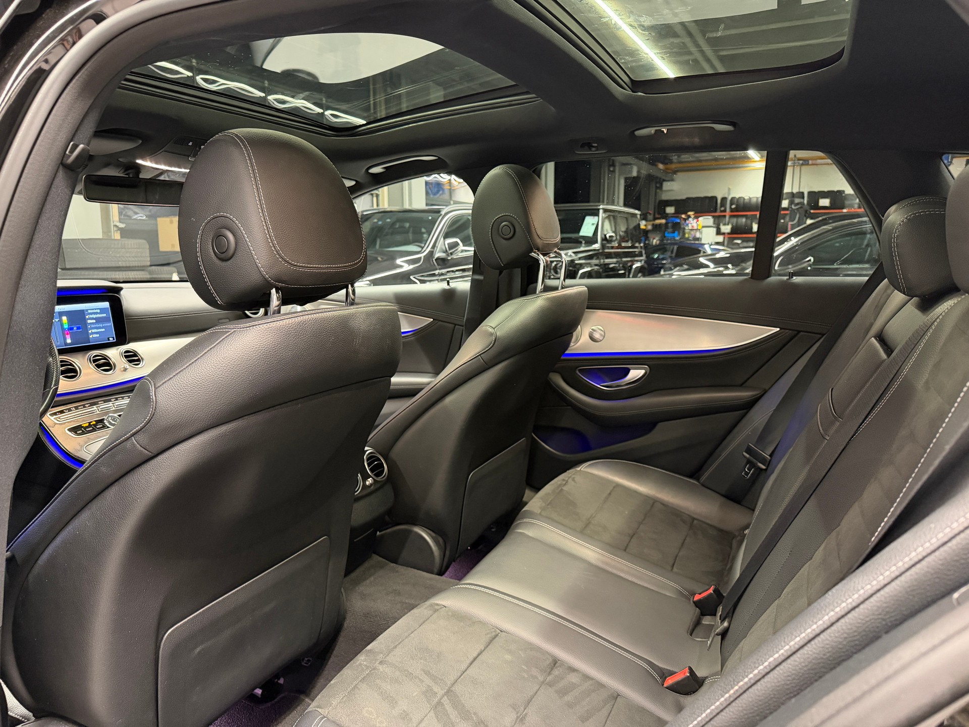 MERCEDES-BENZ E 220 d AMG Line 4matic Kombi *CH-Auto*Servicegepflegt bei Mercedes*Frisch ab Service u. MFK*-showroom-element-3