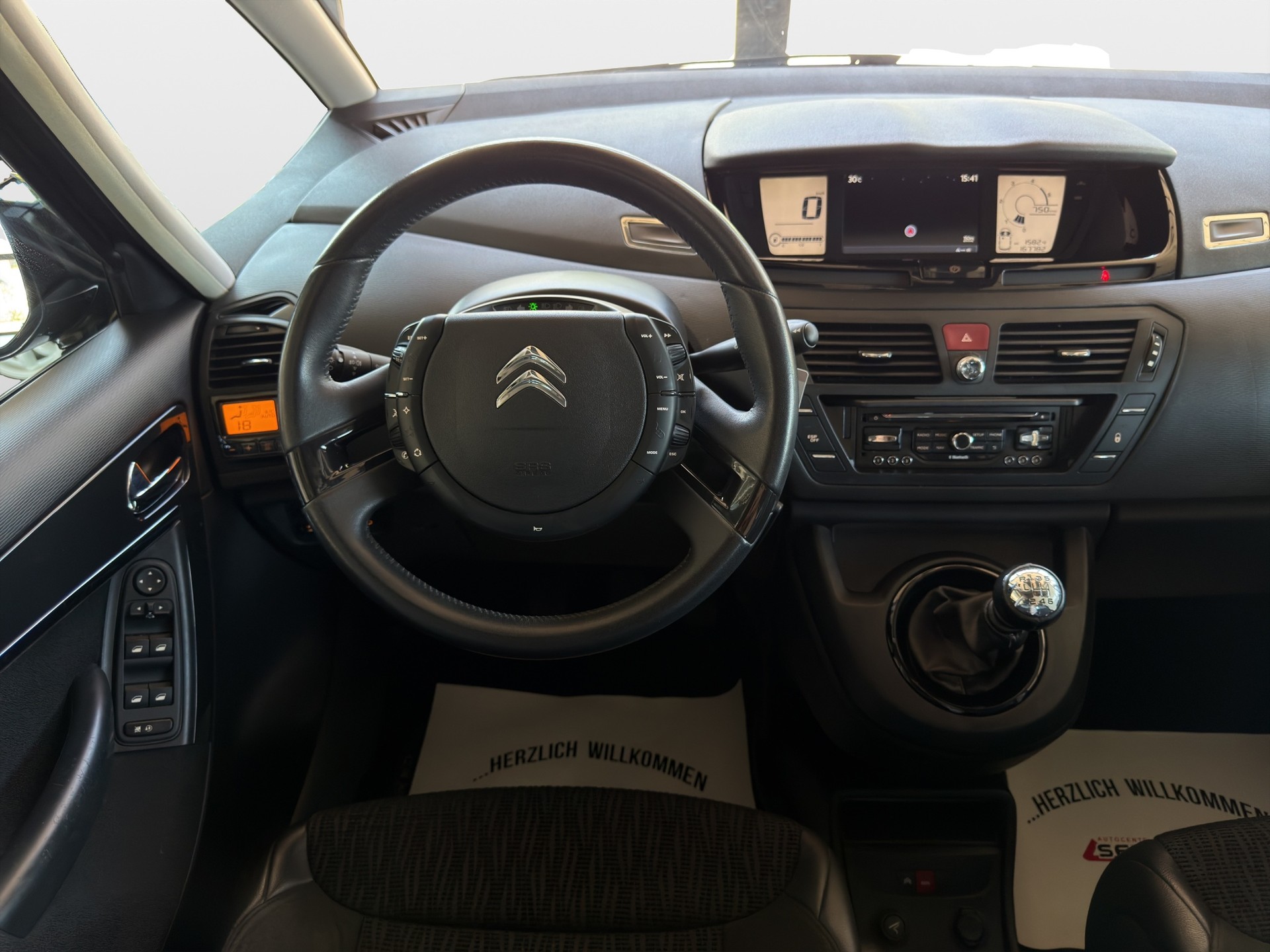 CITROEN Grand C4 Picasso 2.0 HDI Exclusive-image-15