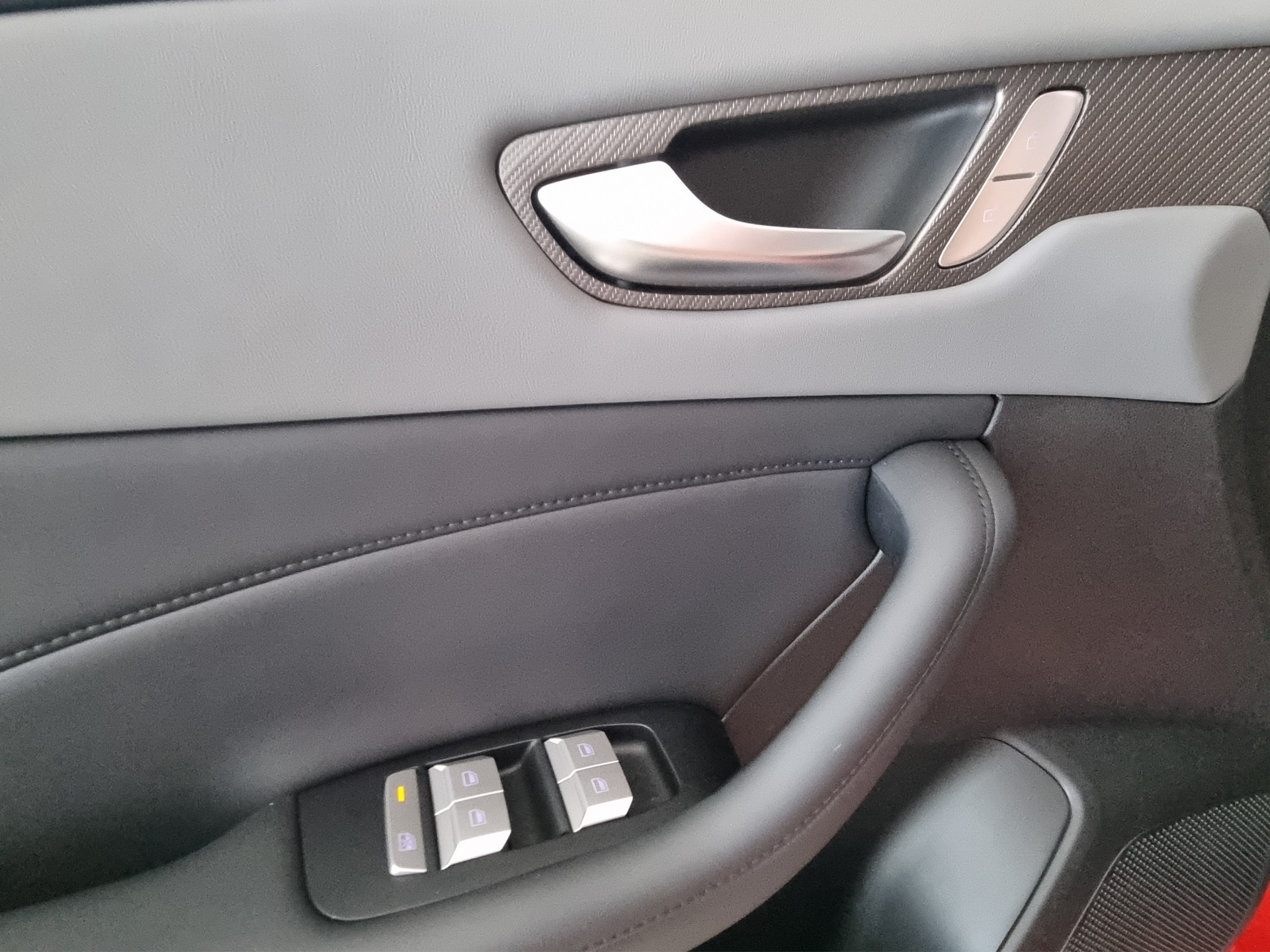 MG MG S5 EV 64kWh Luxury RWD-image-11
