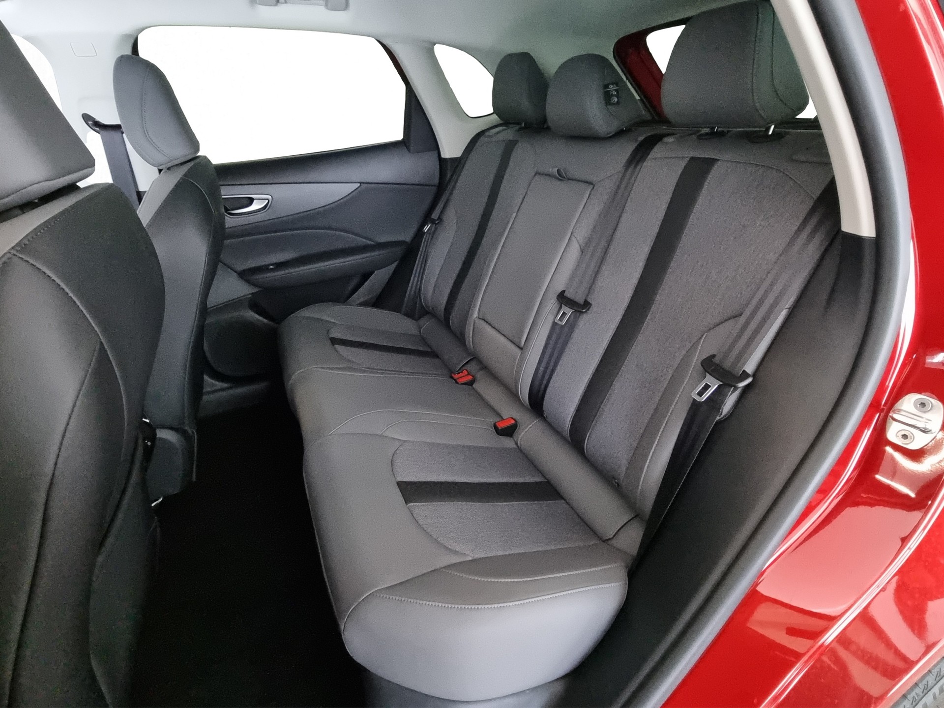 MG MG S5 EV 64kWh Luxury RWD-image-6