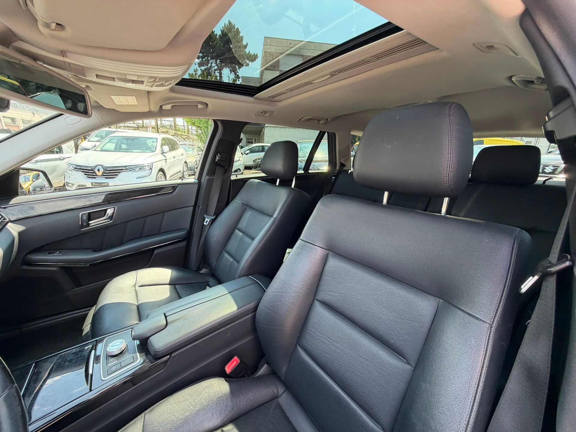 MERCEDES-BENZ E 350 CDI BlueEfficiency Elégance 7G-Tronic 4x4-image-9
