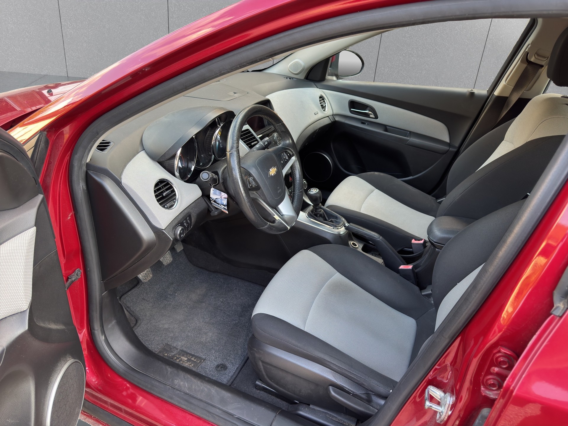 CHEVROLET Cruze 2.0 VCDi LTZ-image-8