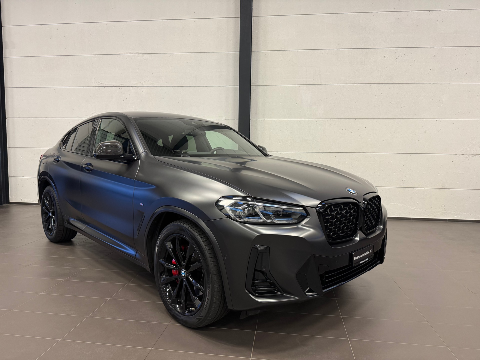 BMW X4 xDrive 48V 20d M Sport Edition Steptronic-showroom-element-1