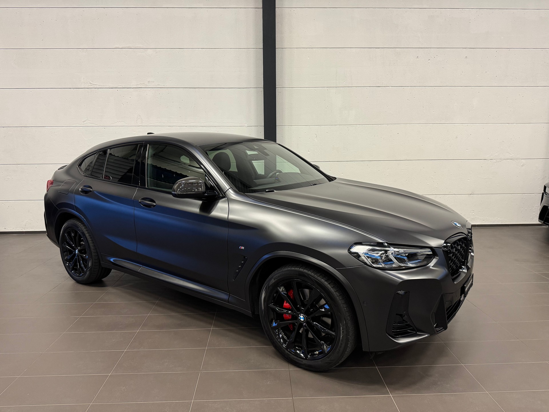 BMW X4 xDrive 48V 20d M Sport Edition Steptronic-showroom-element-3