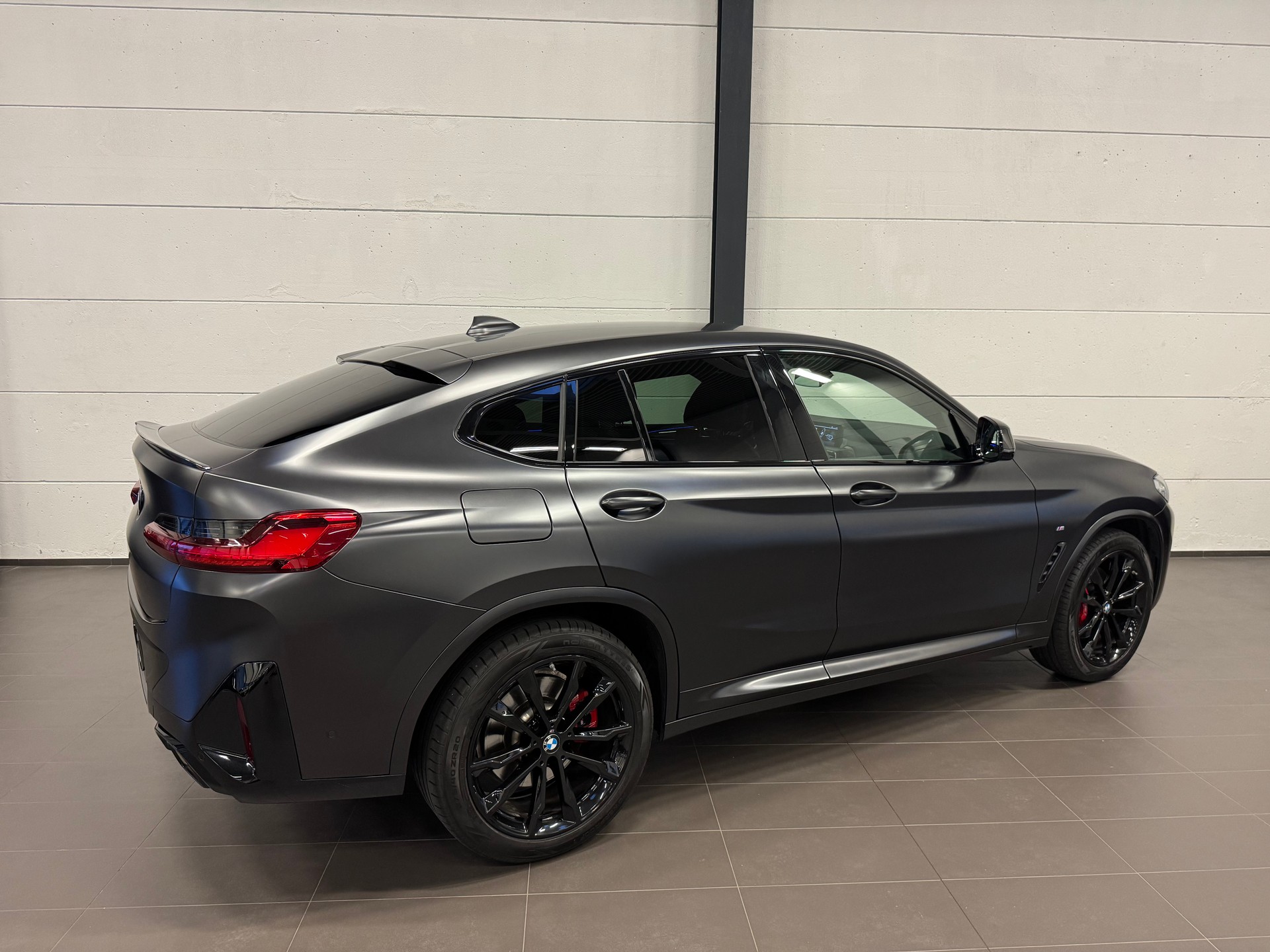 BMW X4 xDrive 48V 20d M Sport Edition Steptronic-image-10