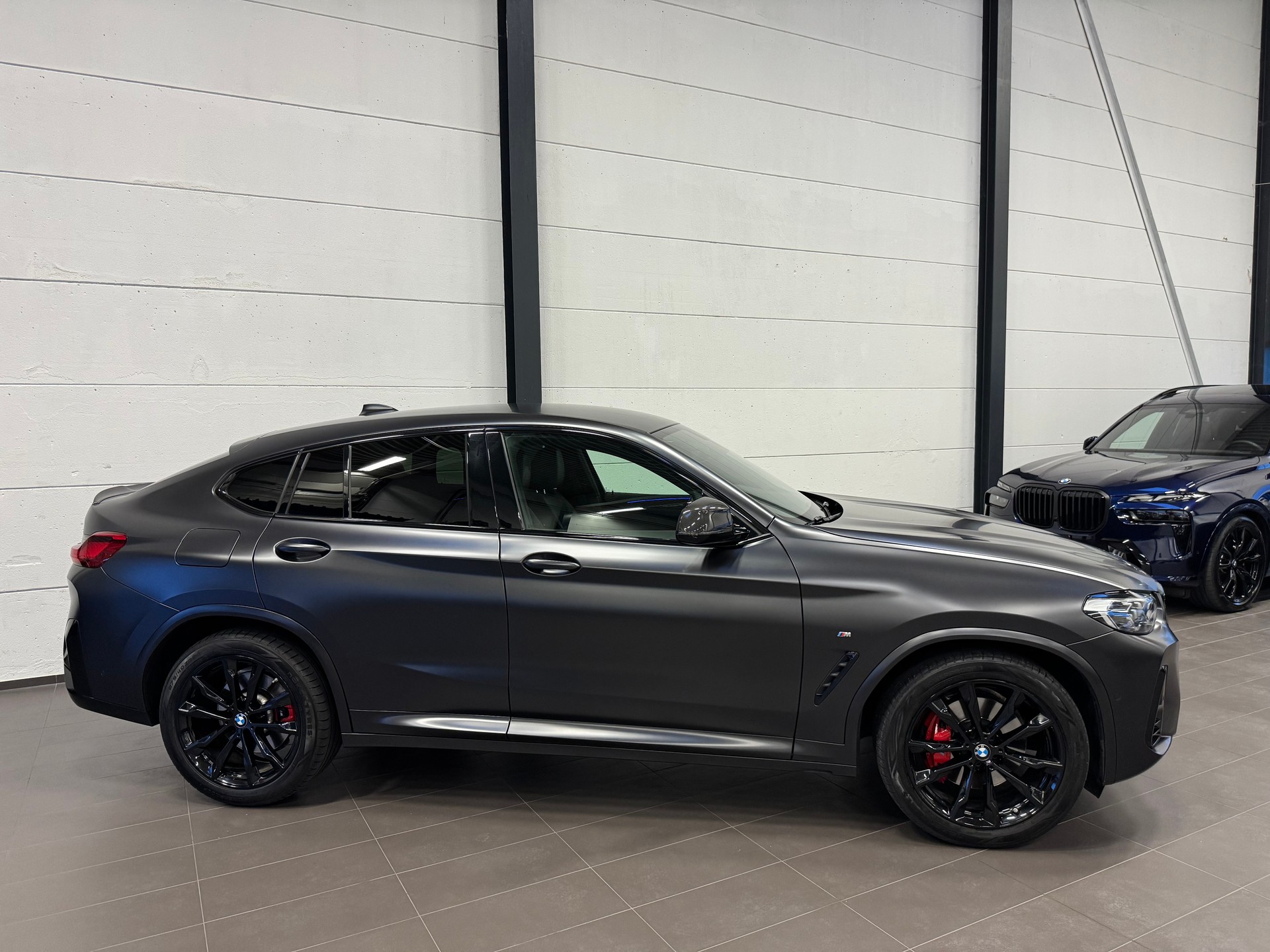 BMW X4 xDrive 48V 20d M Sport Edition Steptronic-image-5