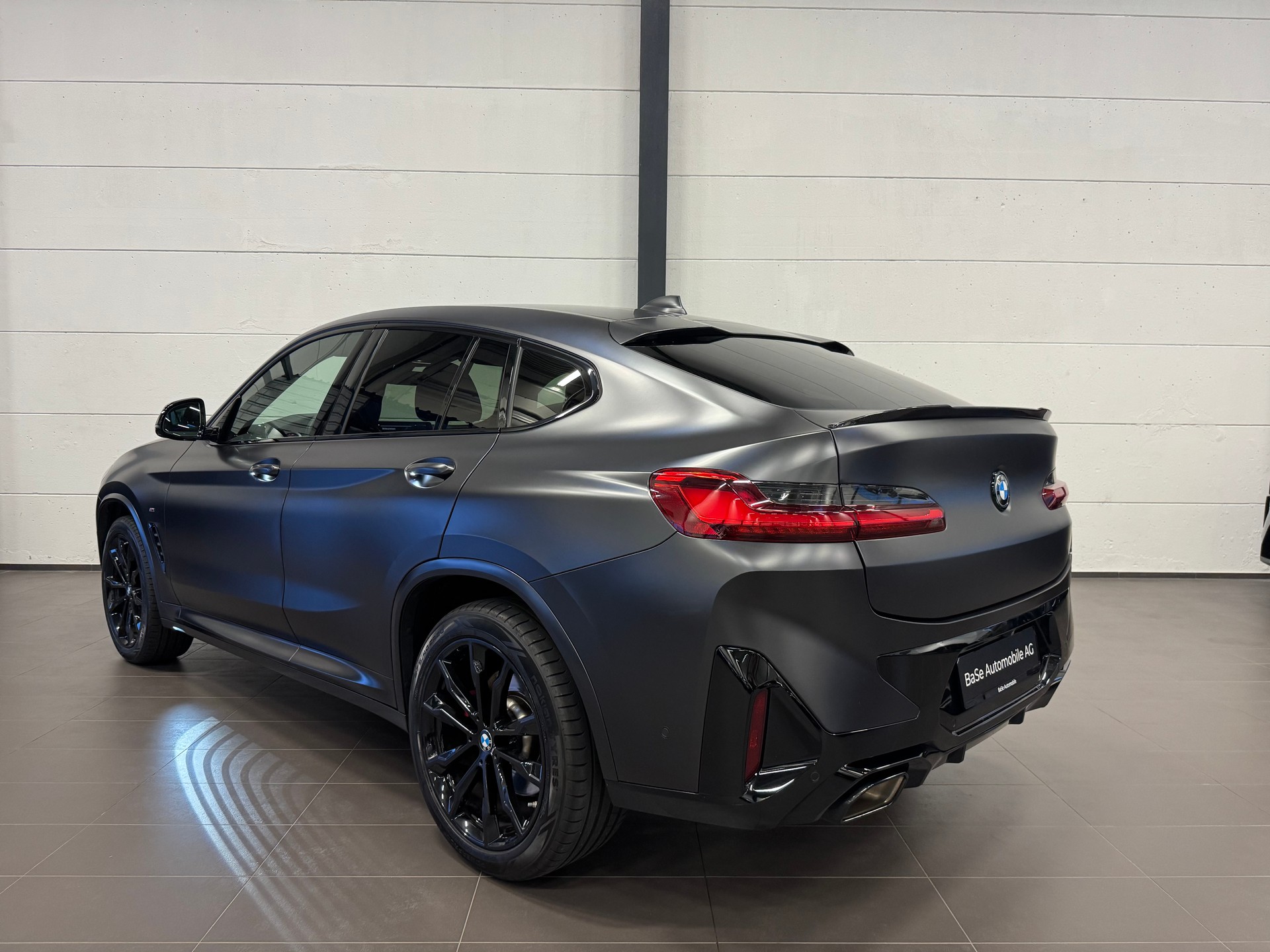 BMW X4 xDrive 48V 20d M Sport Edition Steptronic-image-13