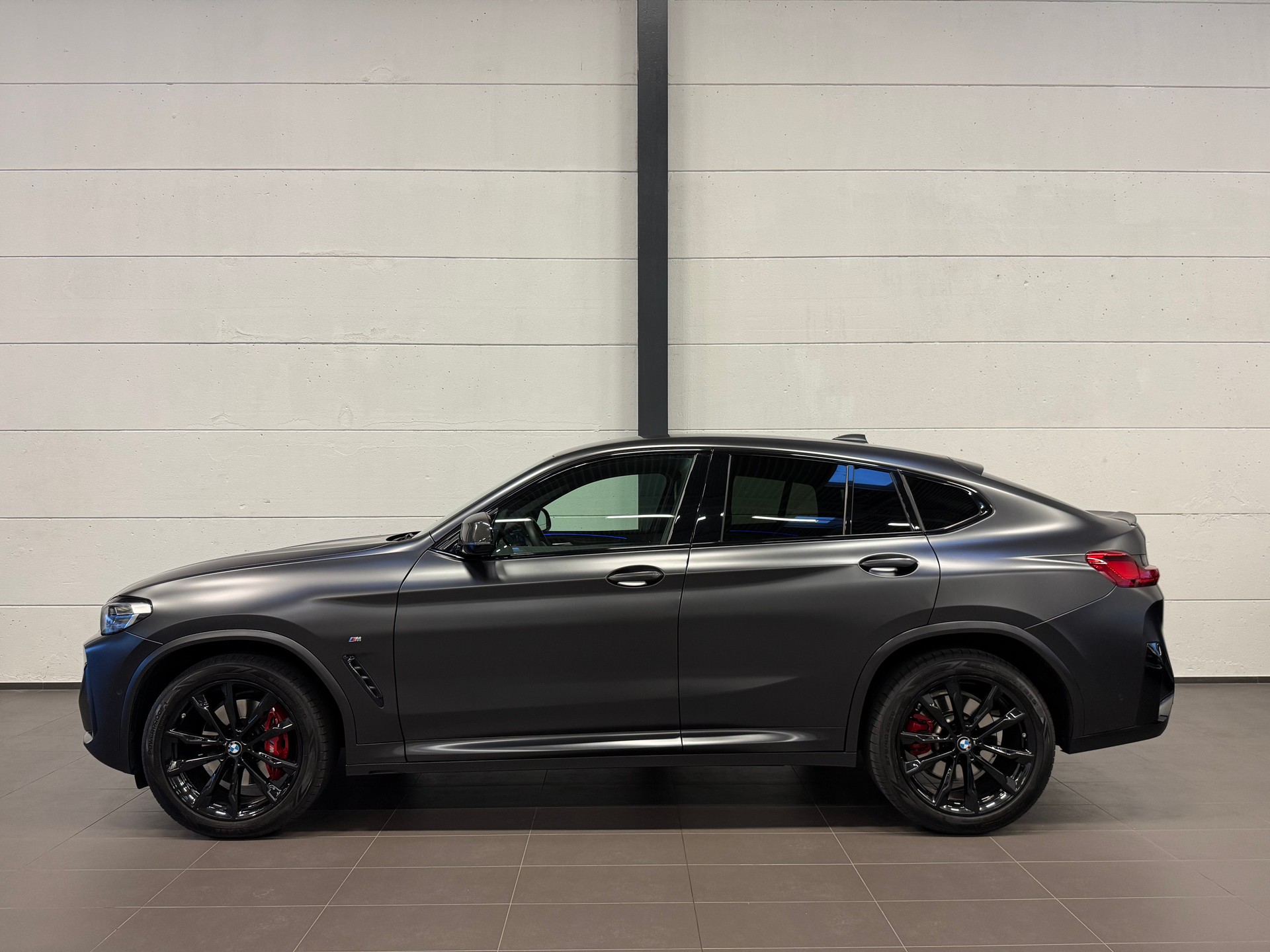 BMW X4 xDrive 48V 20d M Sport Edition Steptronic-image-8
