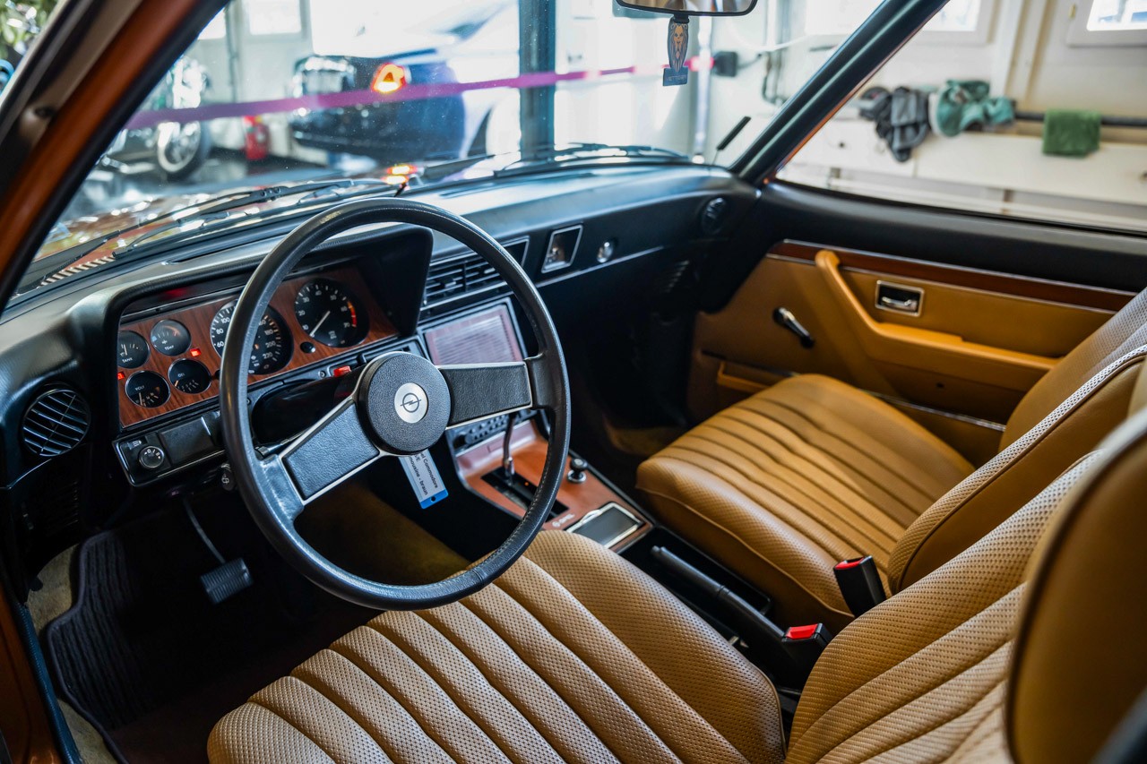 OPEL Commodore GS/E-image-11