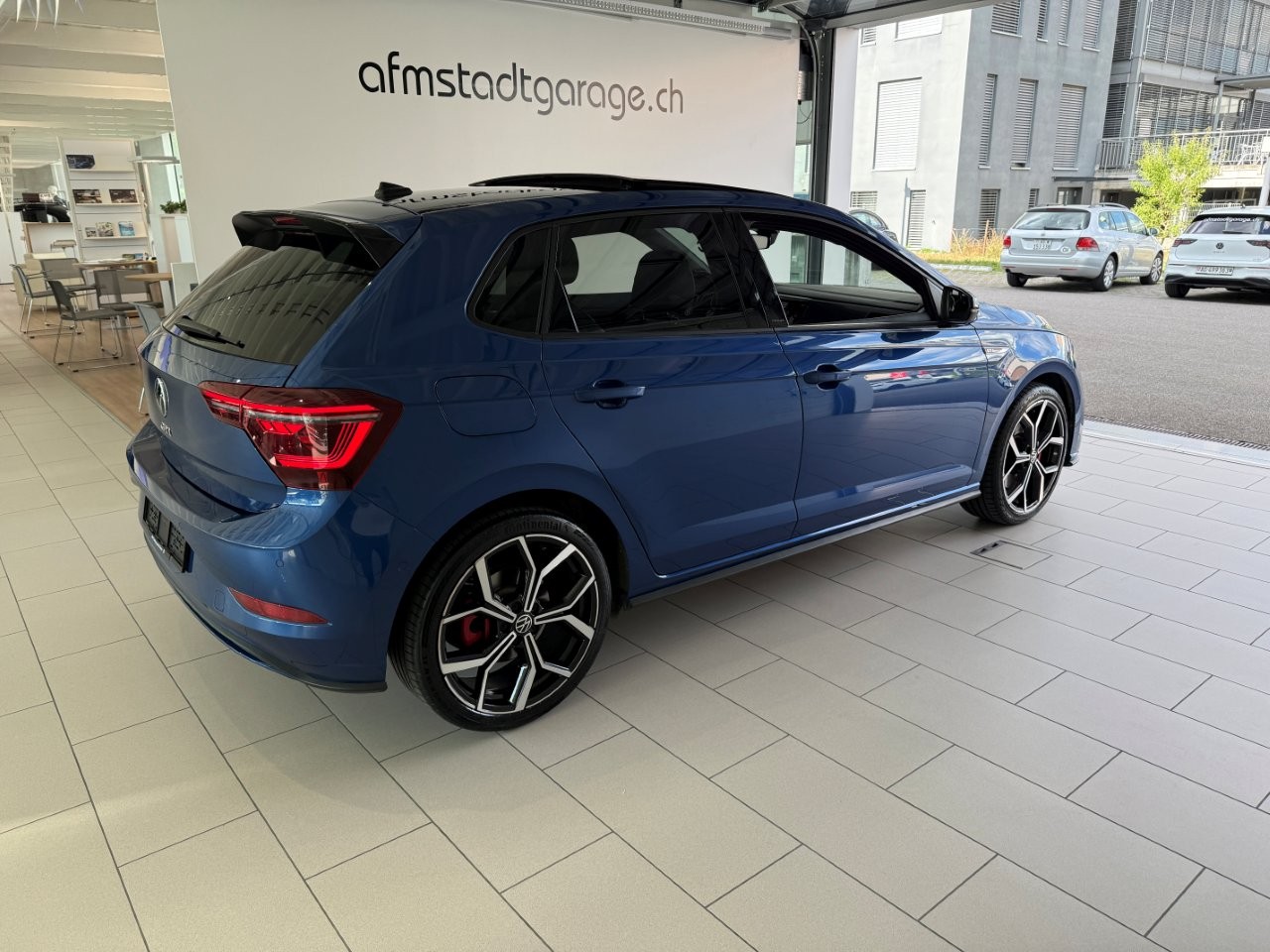 VW Polo 2.0 TSI GTI DSG-showroom-element-1