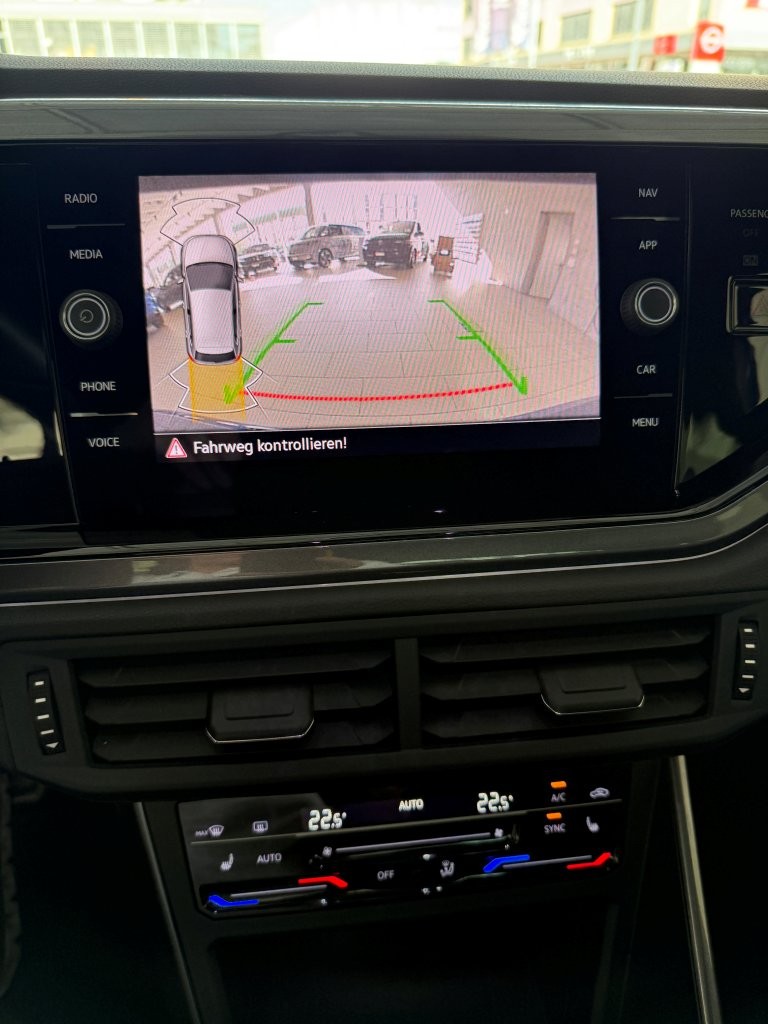 VW Polo 2.0 TSI GTI DSG-image-10