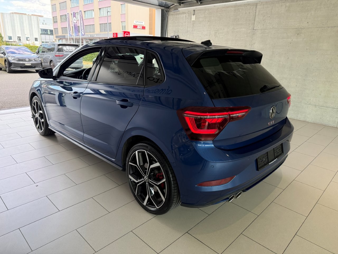 VW Polo 2.0 TSI GTI DSG-image-4