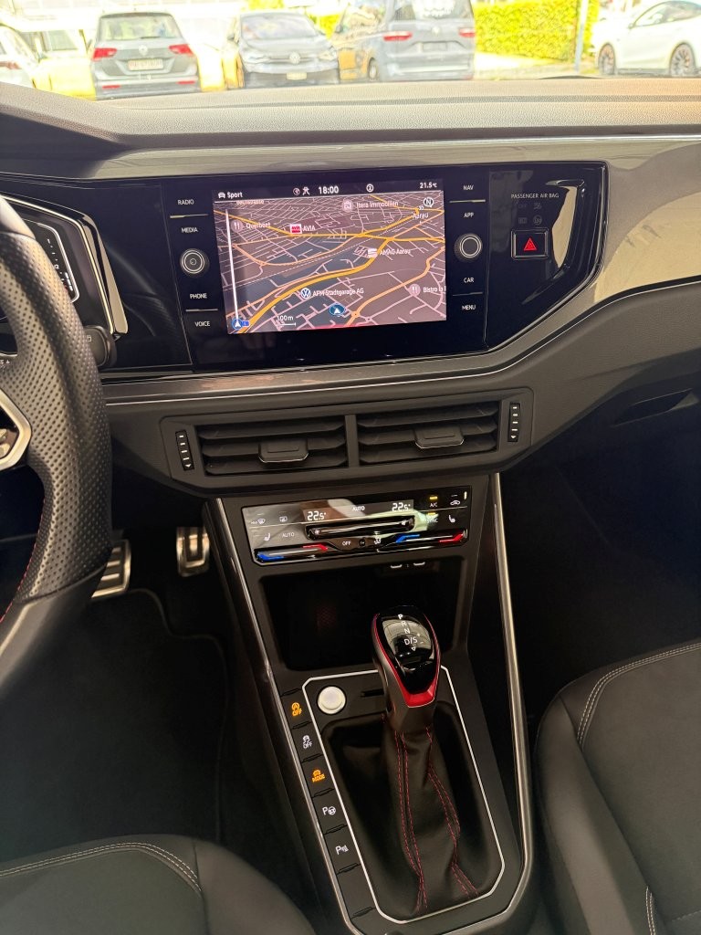 VW Polo 2.0 TSI GTI DSG-image-9