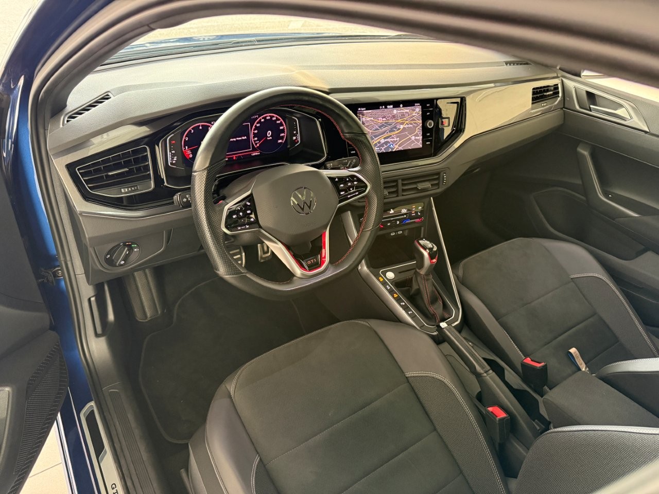 VW Polo 2.0 TSI GTI DSG-image-5