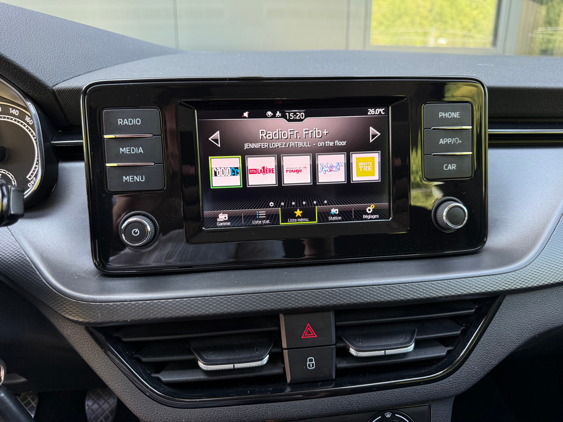 SKODA Kamiq 1.5 TSI Ambition-image-7