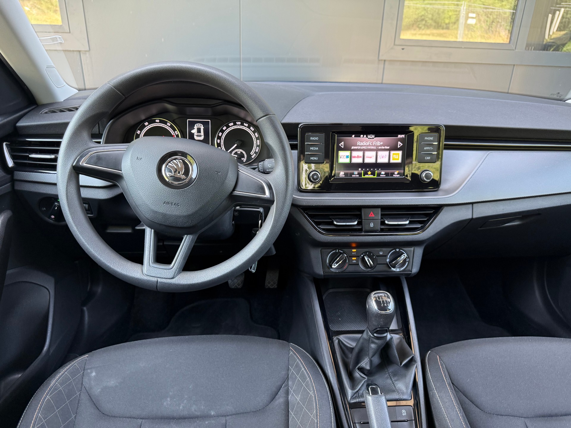 SKODA Kamiq 1.5 TSI Ambition-image-11