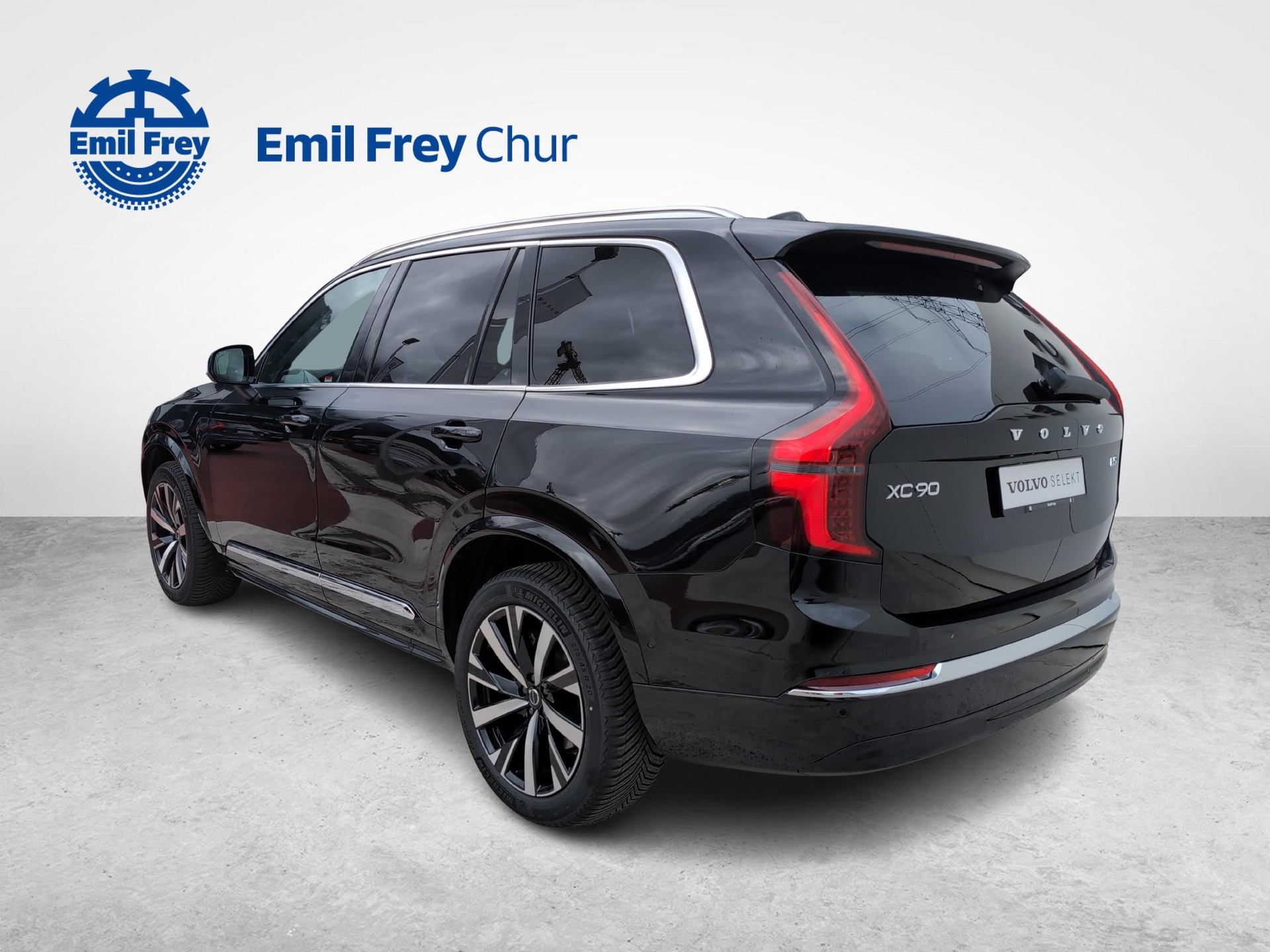 VOLVO XC90 2.0 B5 MH Plus Bright AWD-image-2
