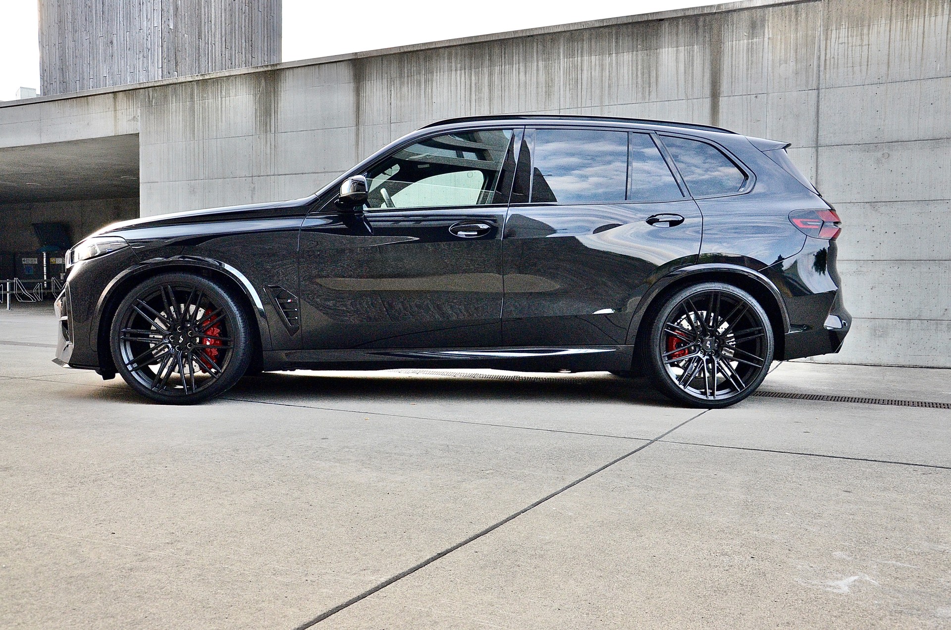 BMW X5M Competition-image-3