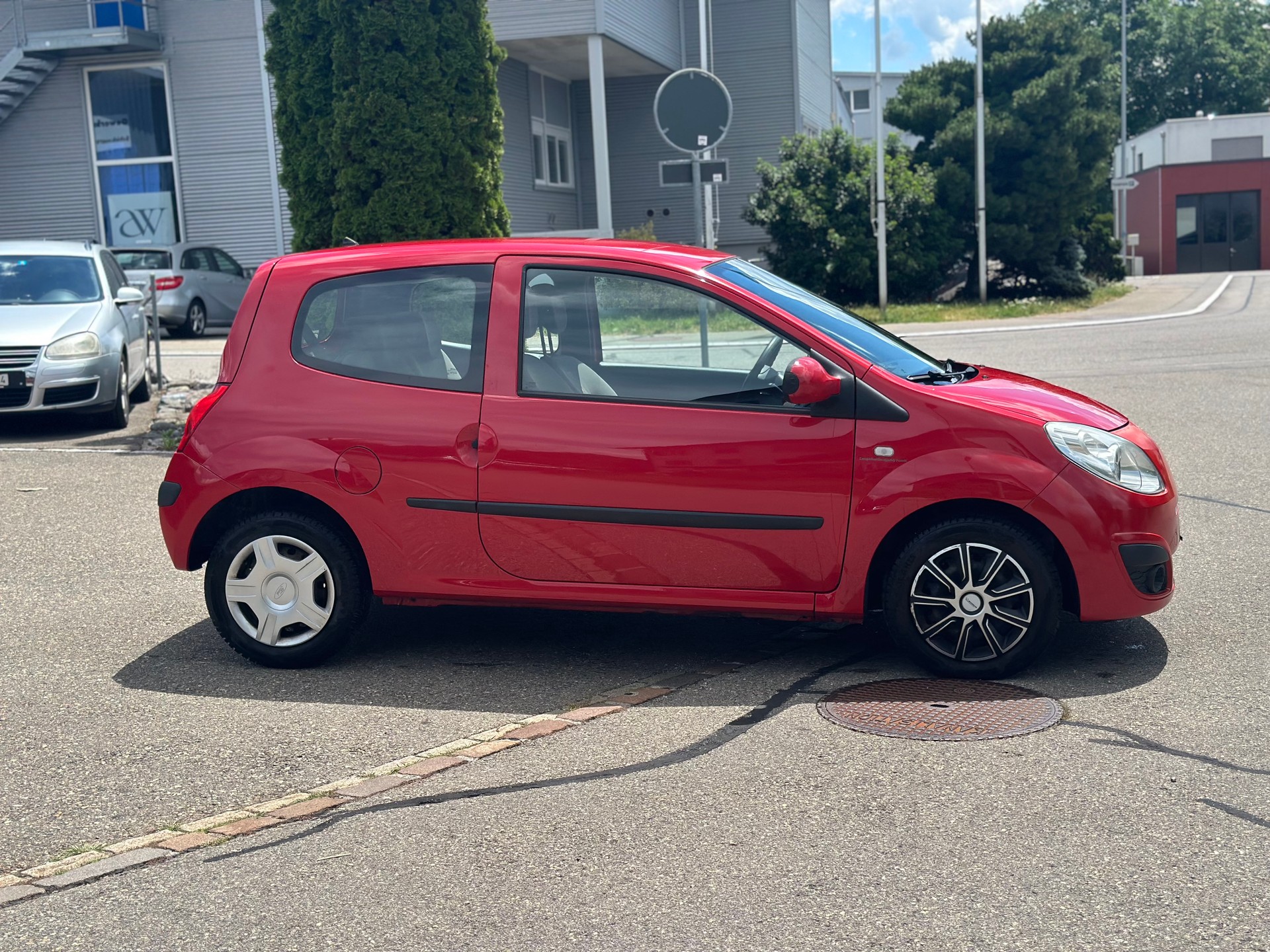 RENAULT Twingo 1.2 Authentique-image-4