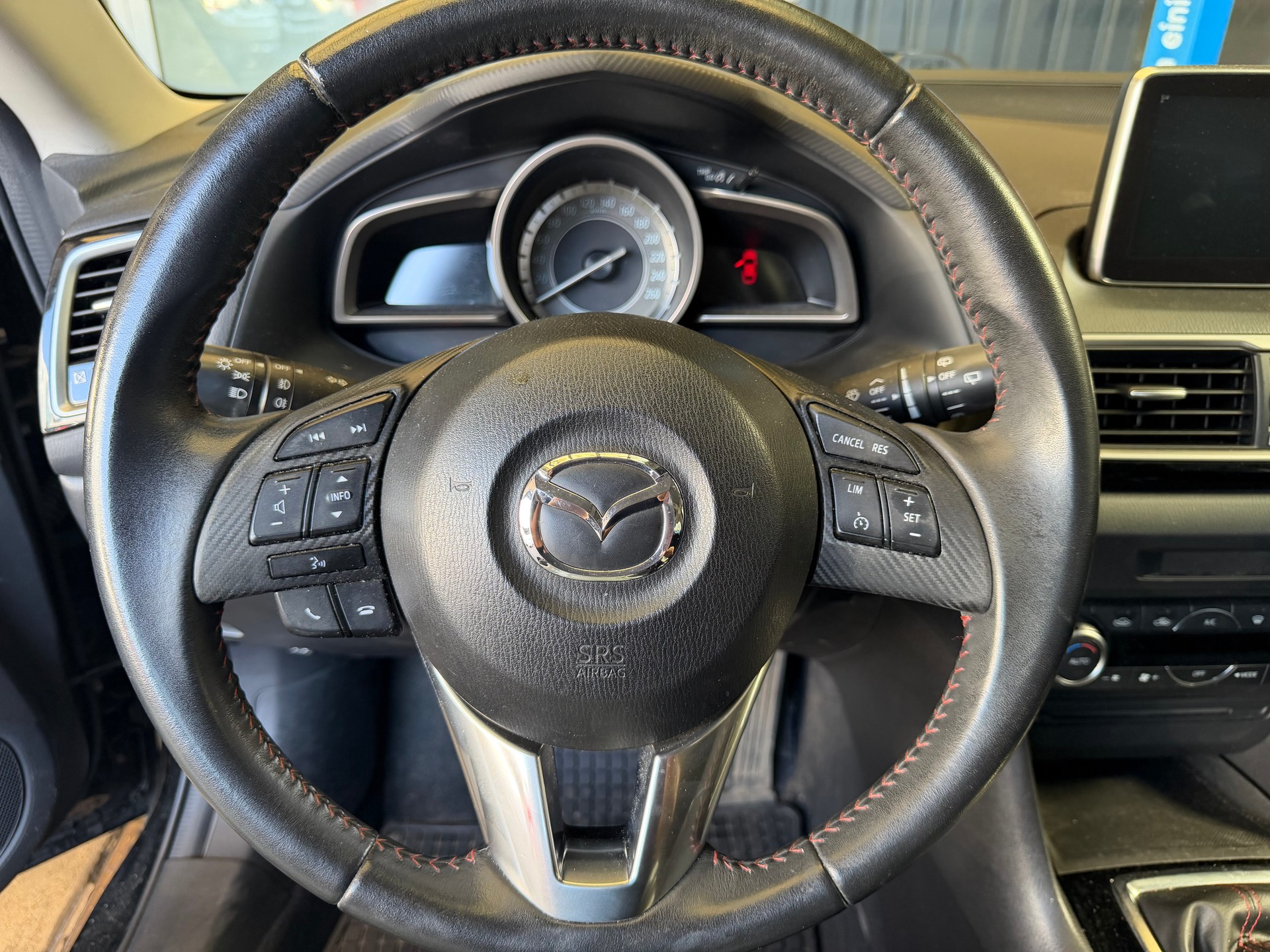 MAZDA 3 2.2 16V CD Ambition-image-6