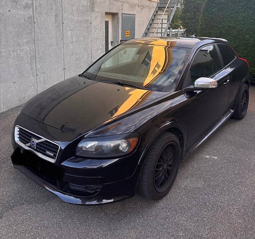 VOLVO C30 2.5 20V T5 Summum R-Design-image-0
