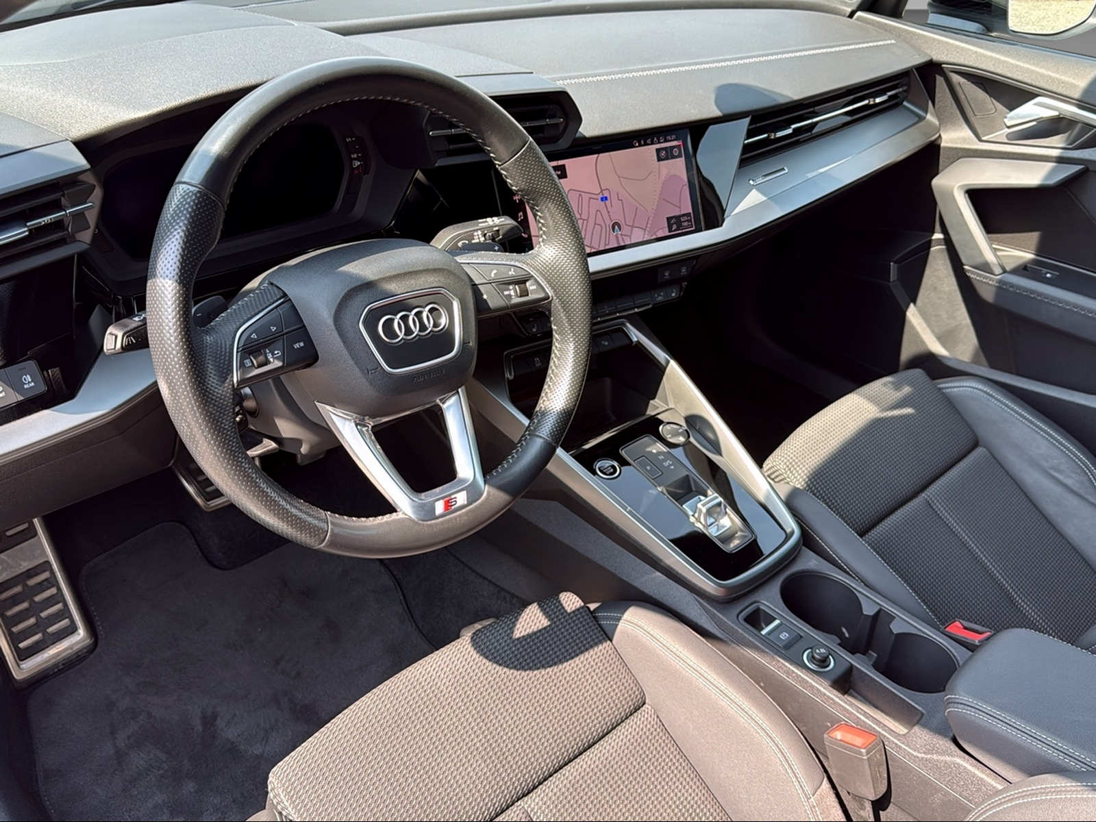 AUDI A3 Sportback 1.5 35 TFSI S Line S-Tronic-image-13
