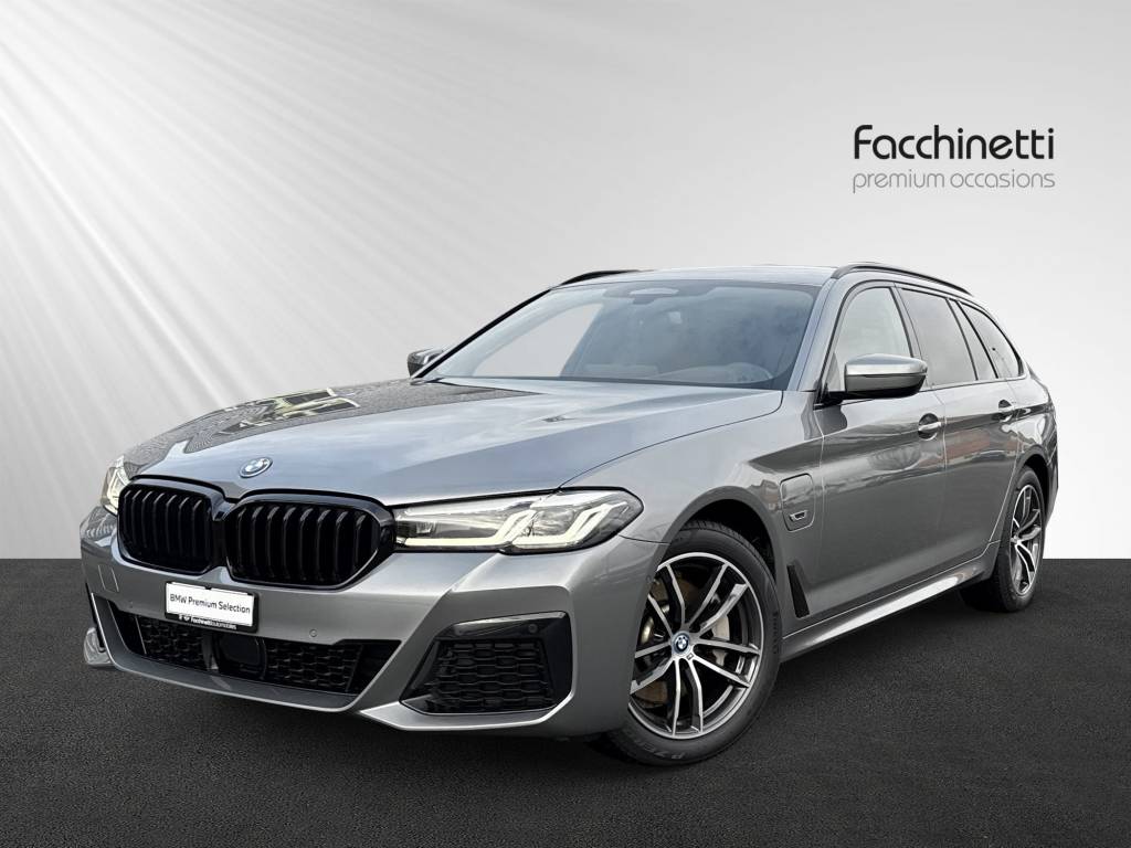 BMW 530e xDrive Touring M Sport Steptronic-image-1