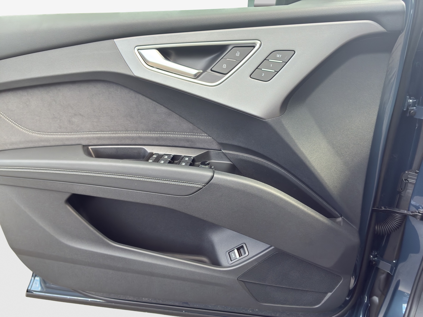 AUDI Q4 Sportback e-tron quattro performance Swiss Ski-image-14