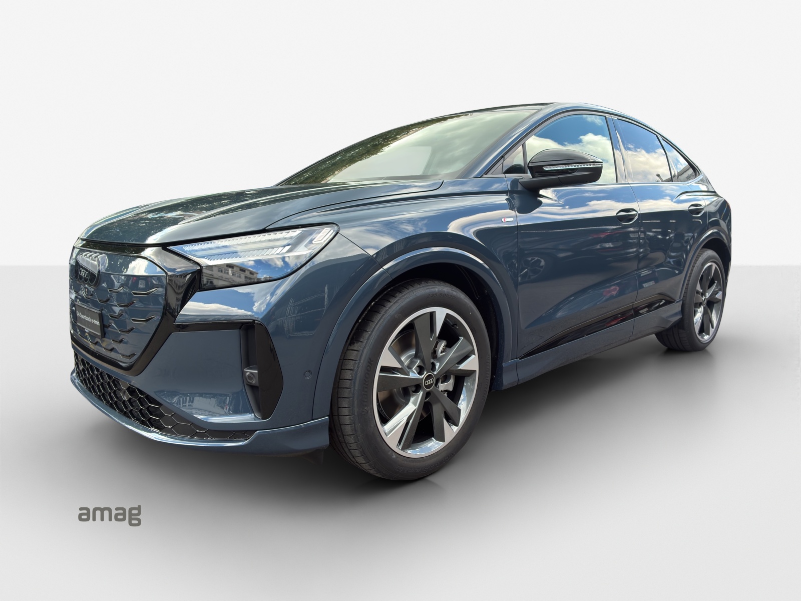 AUDI Q4 Sportback e-tron quattro performance Swiss Ski