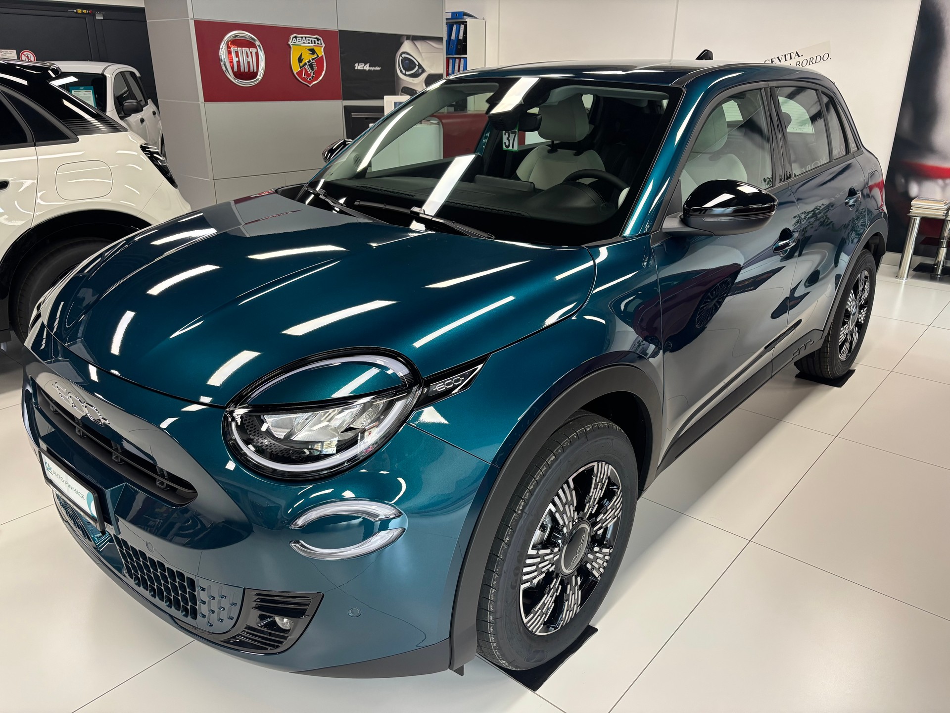 FIAT 600h Mild Hybrid Icon Swiss Edition-image-0