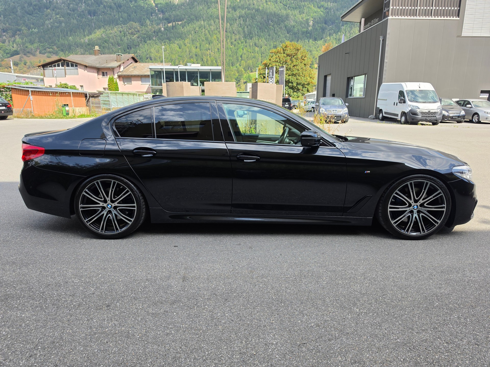 BMW M550d xDrive Steptronic-image-5