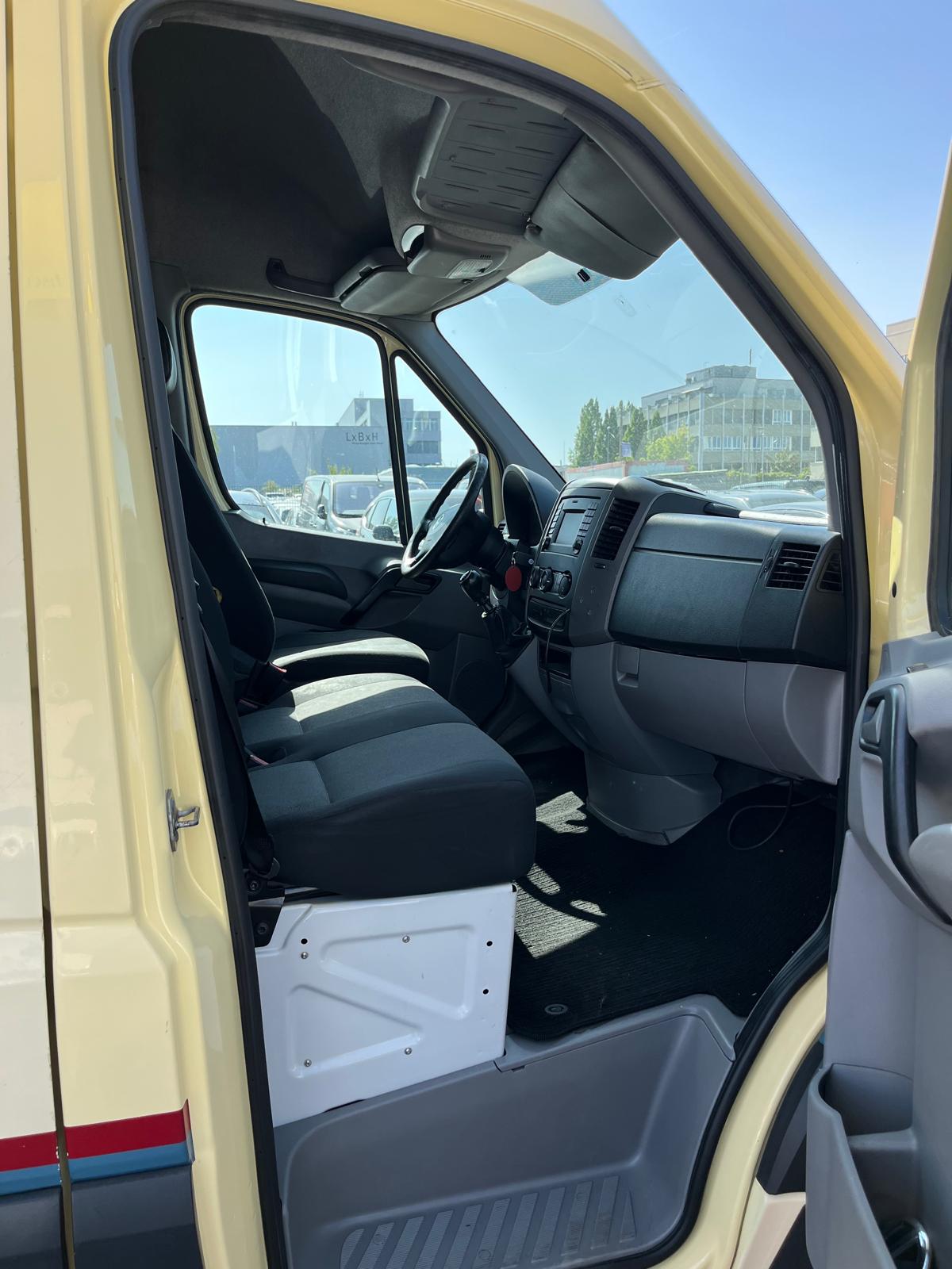 VW Crafter 35 2.0 BiTDI CR-image-9