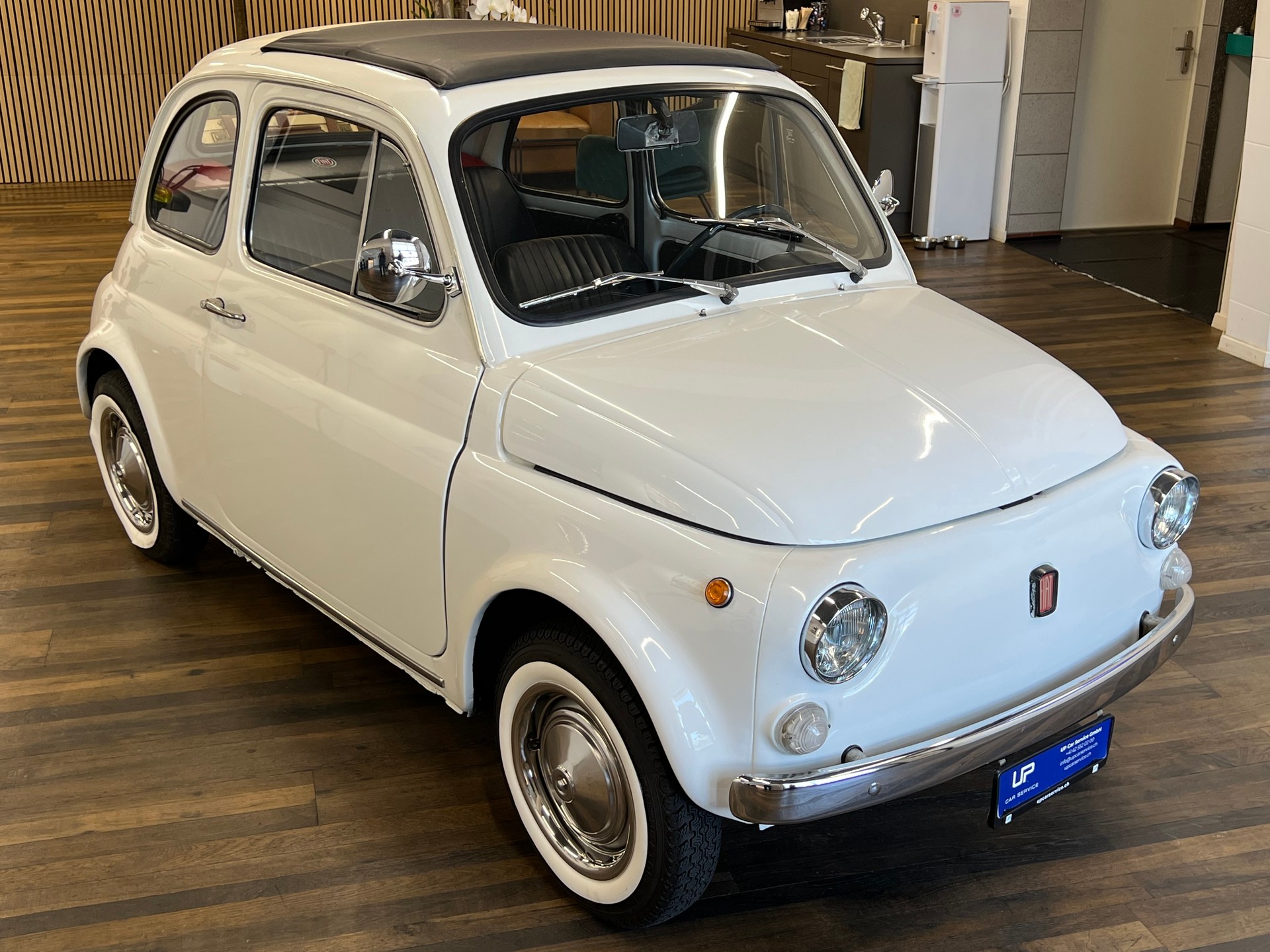 FIAT 110 F Berlina * Veteranenfahrzeug* komplett restauriert – Liebhaberfahrzeug im Sammlerzustand-image-3