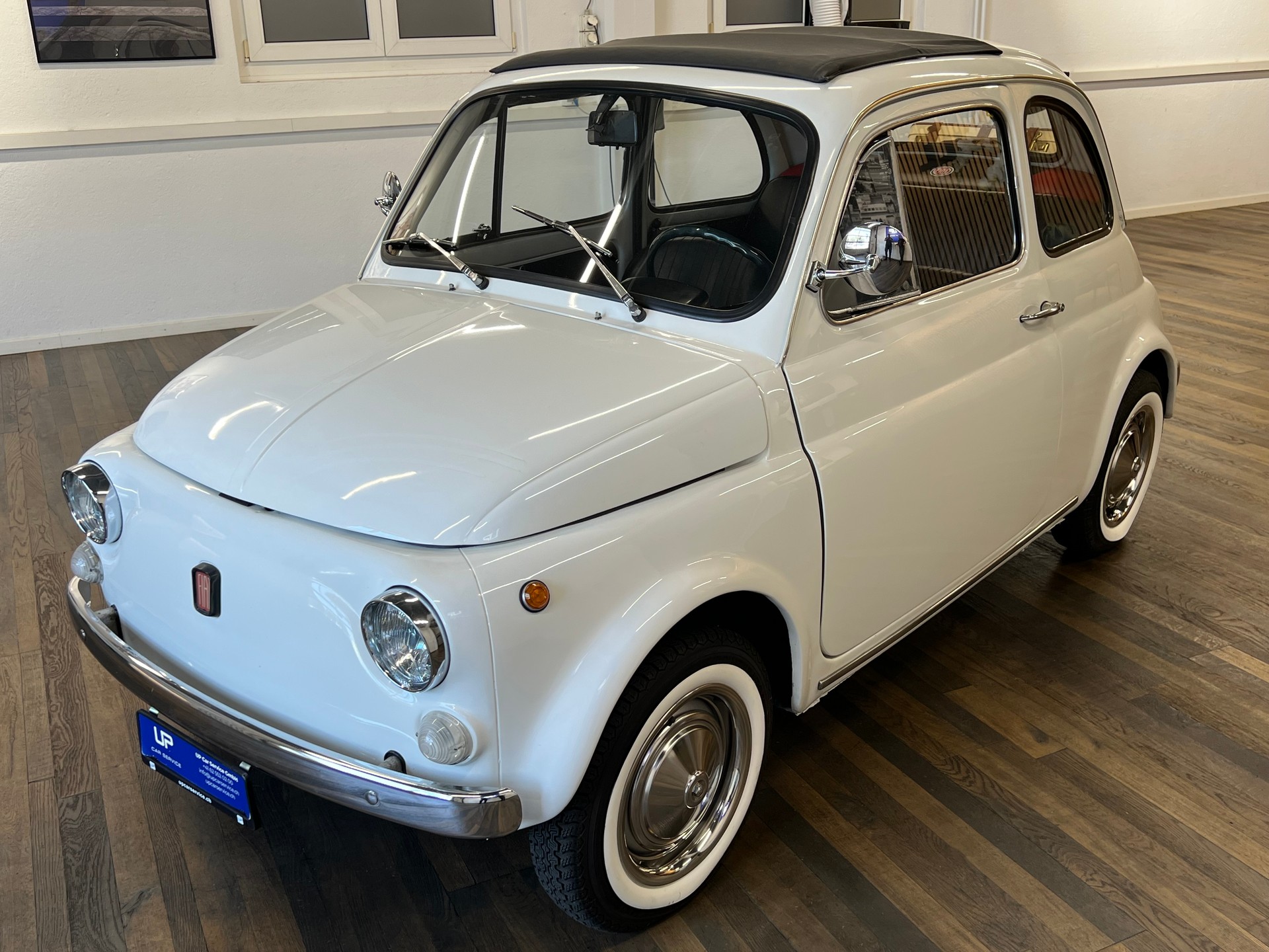 FIAT 110 F Berlina * Veteranenfahrzeug* komplett restauriert – Liebhaberfahrzeug im Sammlerzustand-image-2