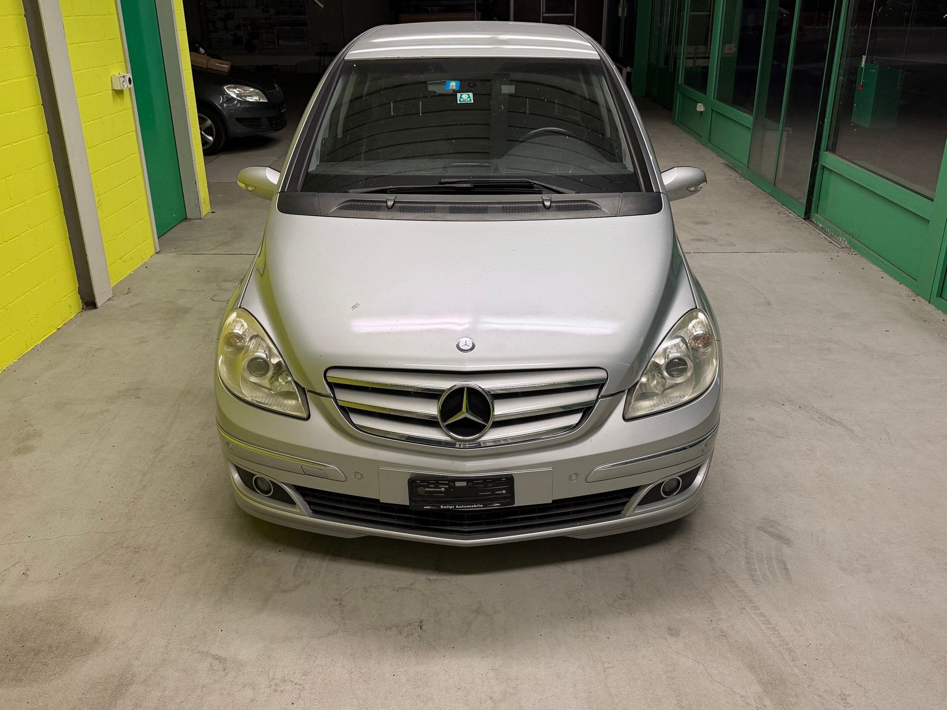MERCEDES-BENZ B 200 T-image-3