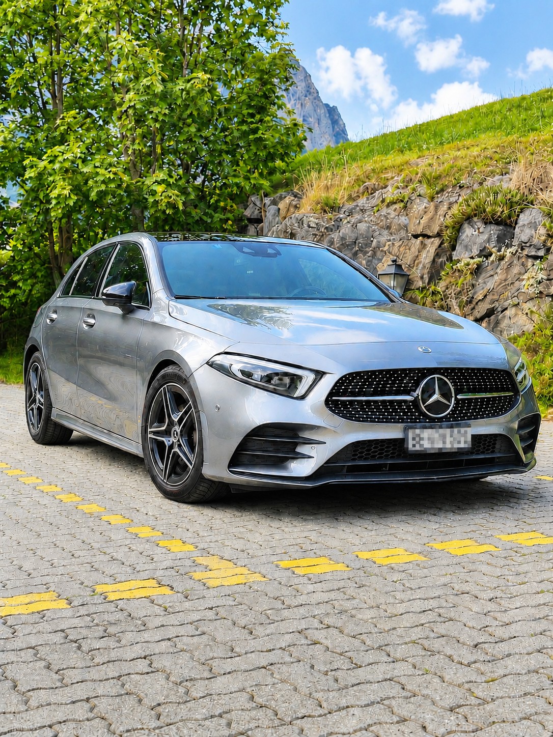 MERCEDES-BENZ A 180 d Night Star AMG Line-image-0