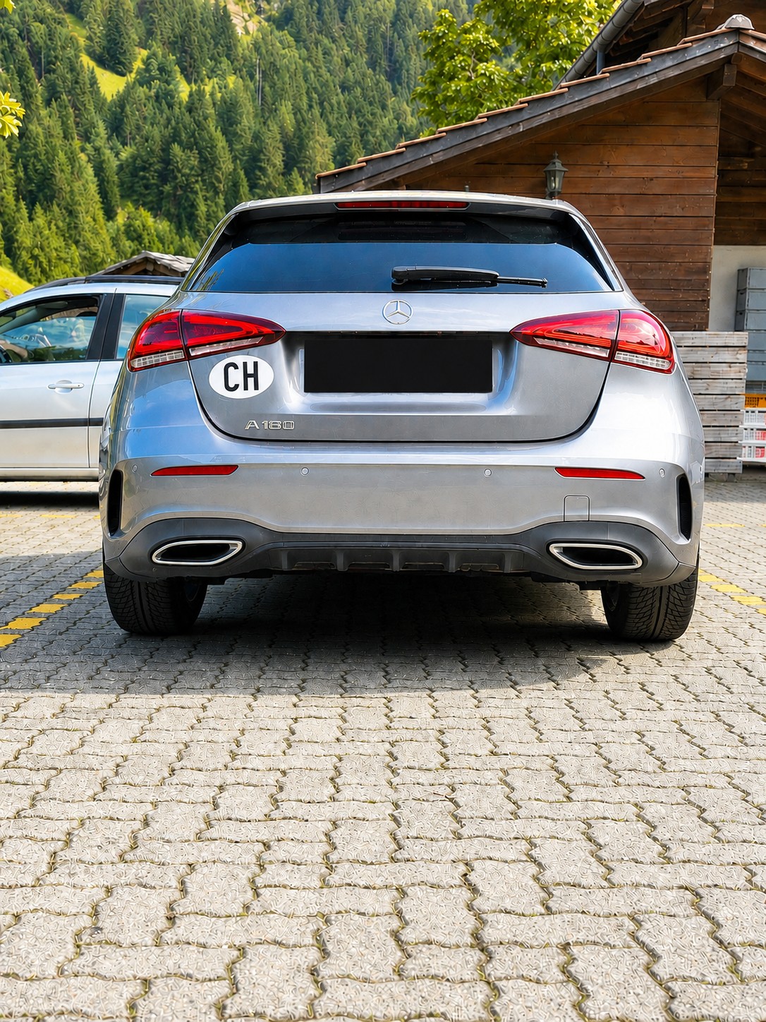 MERCEDES-BENZ A 180 d Night Star AMG Line-image-2