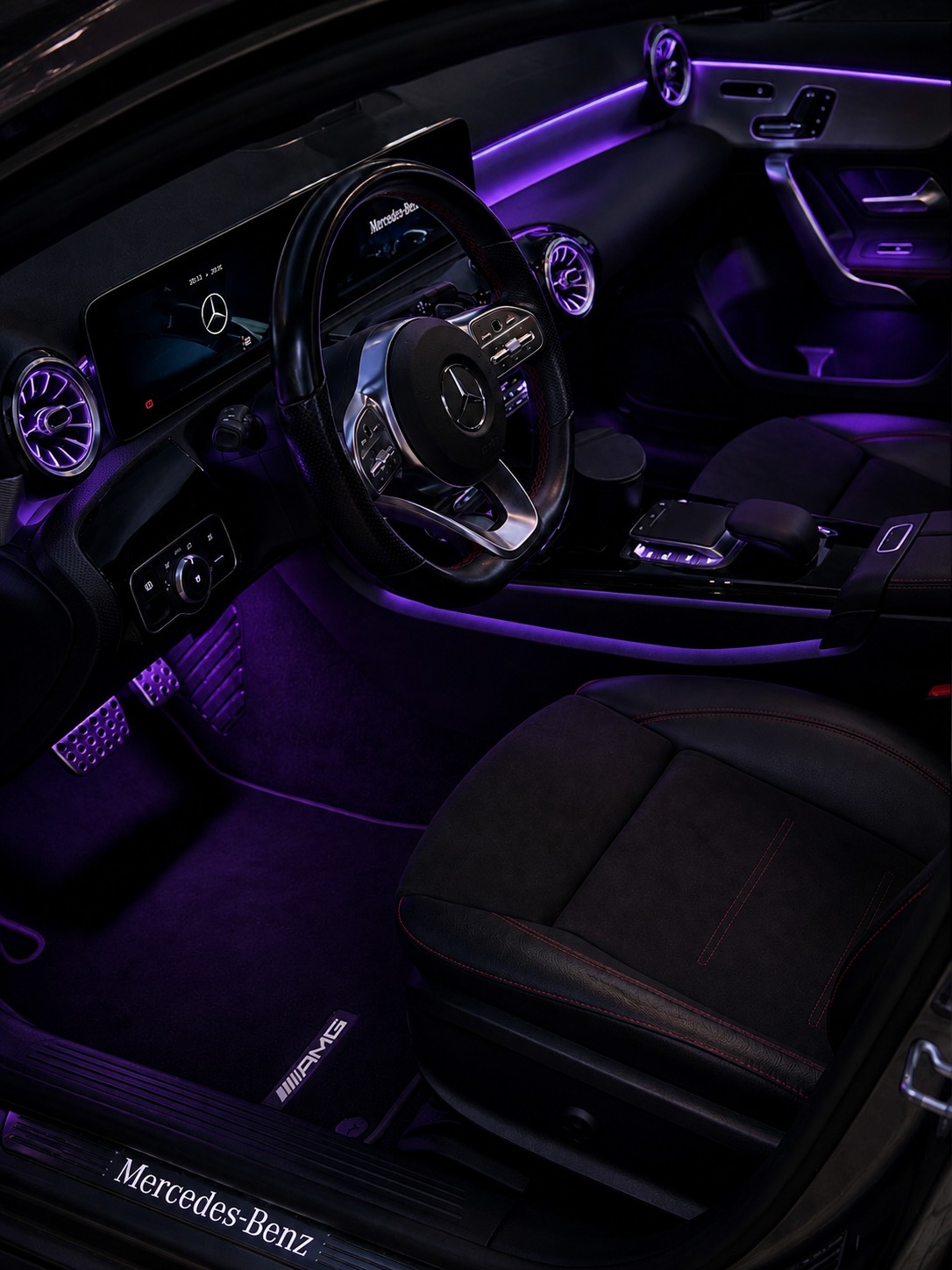 MERCEDES-BENZ A 180 d Night Star AMG Line-image-5