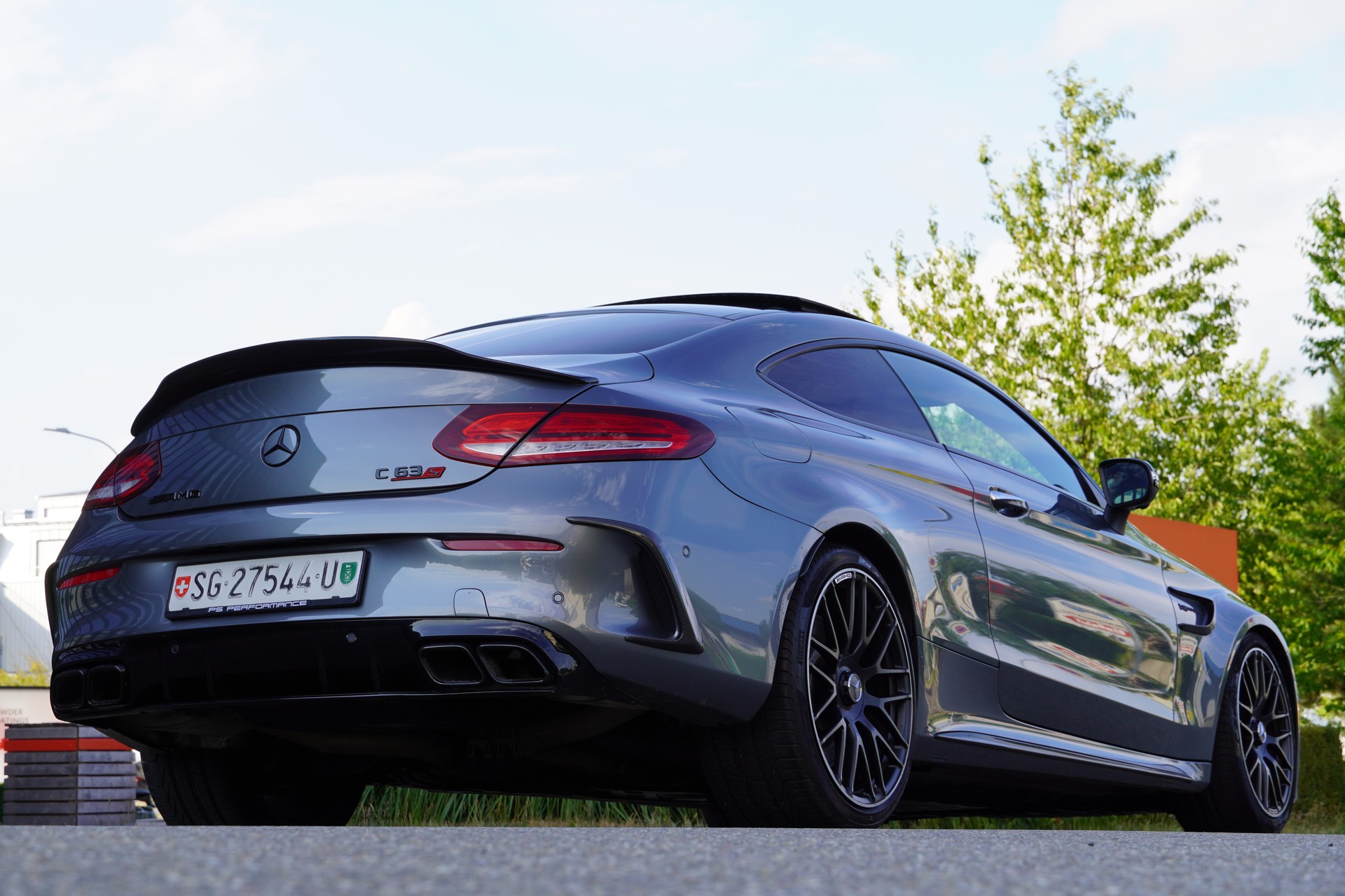 MERCEDES-BENZ C 63 S AMG 9G-tronic//CH Fahrzeug mit Gratis Service//-image-6
