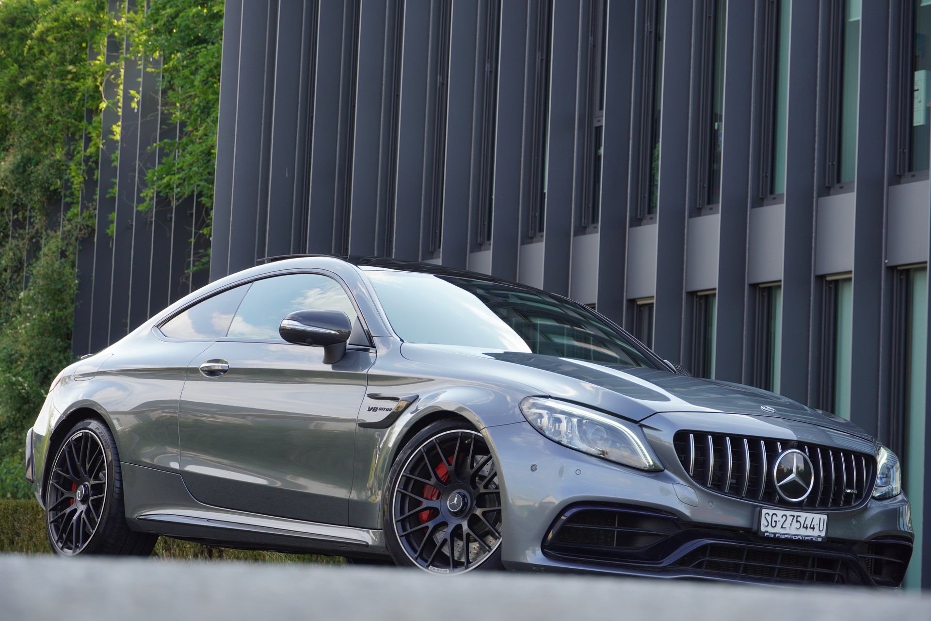 MERCEDES-BENZ C 63 S AMG 9G-tronic//CH Fahrzeug mit Gratis Service//-image-15