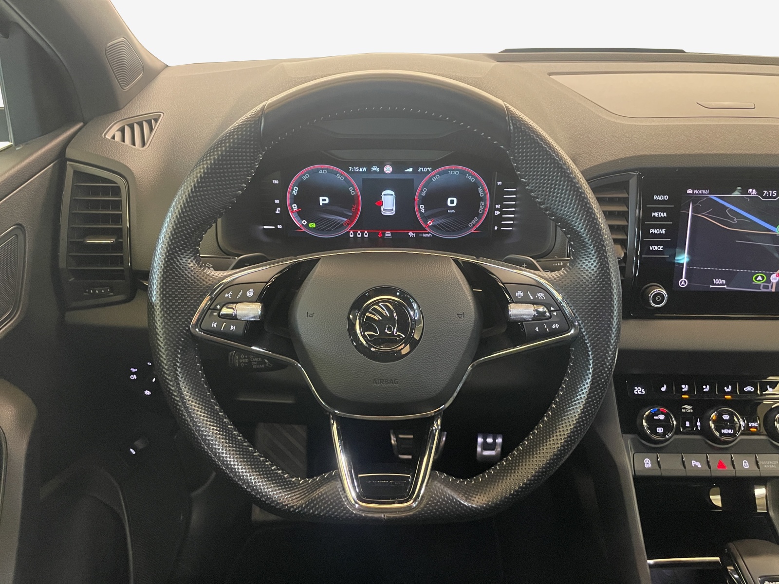 SKODA Karoq SportLine 2.0TSI 190PS 7DSG 4X4-image-9