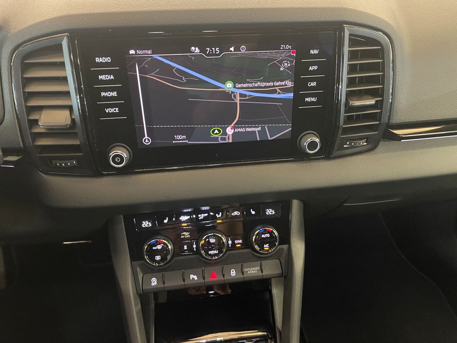 SKODA Karoq SportLine 2.0TSI 190PS 7DSG 4X4-image-10