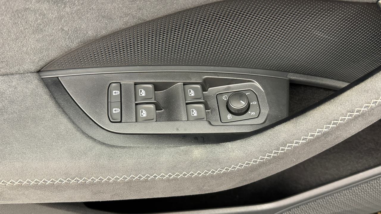 SKODA Kodiaq 2.0 TDI Sportline 4x4-image-8