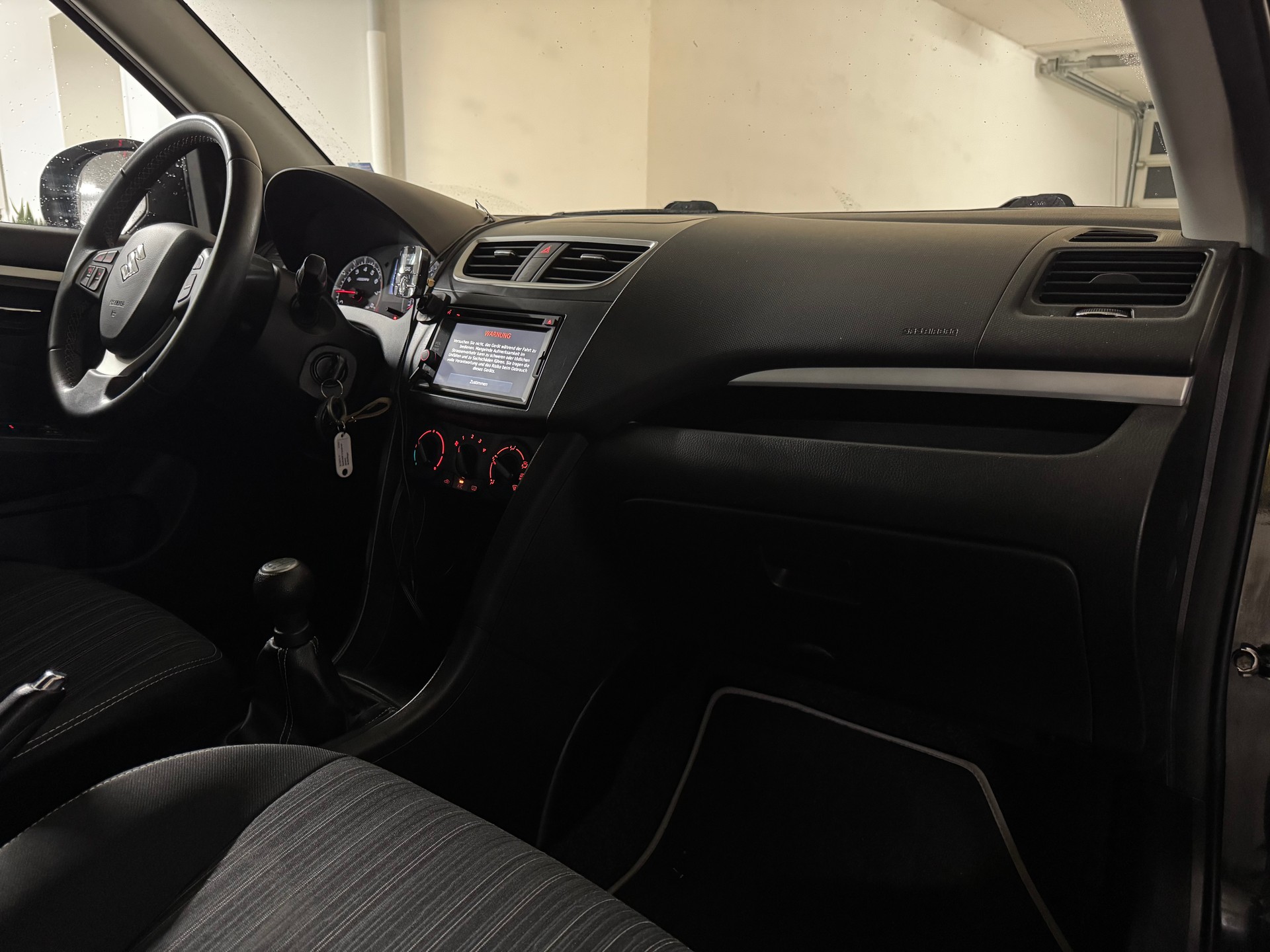 SUZUKI Swift 1.2i 16V Sergio Cellano 4x4-image-12